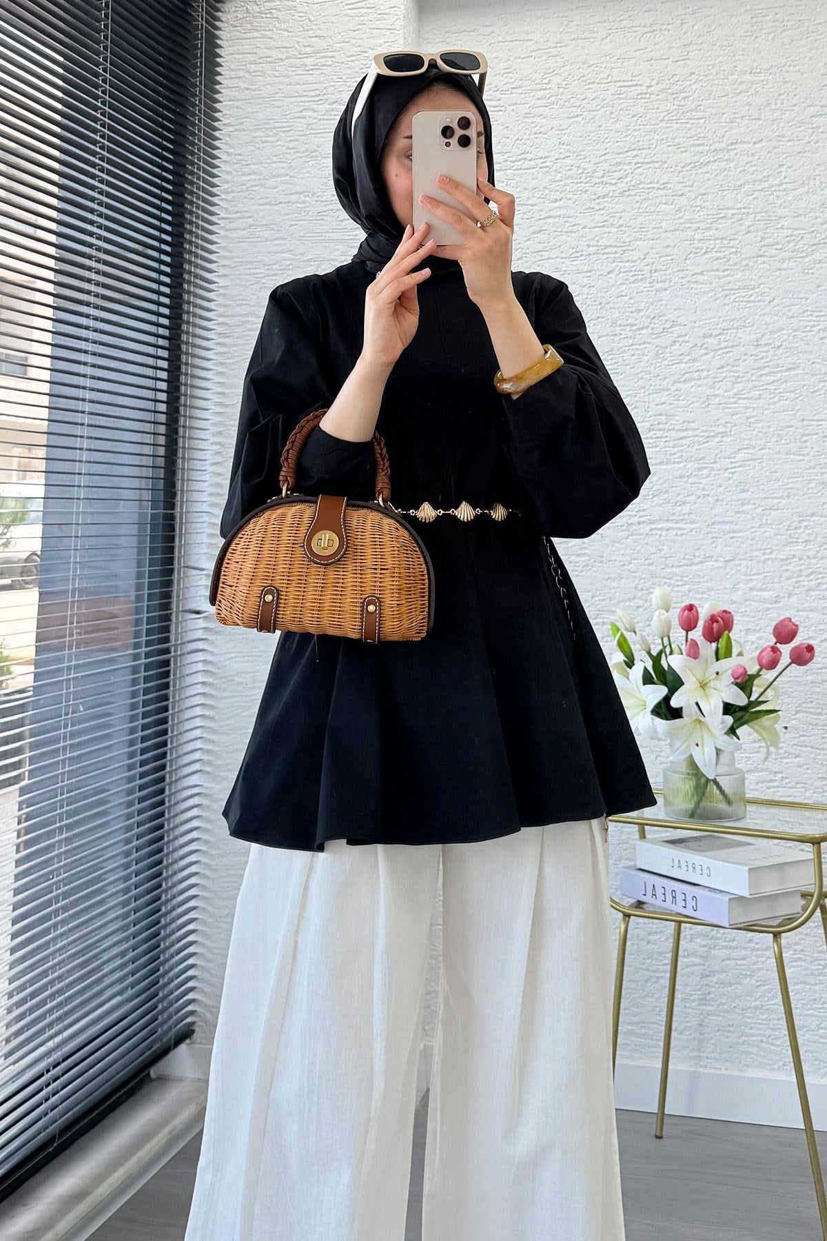 Premium Parçalı Volan Balon Kol Poplin Bluz - Siyah