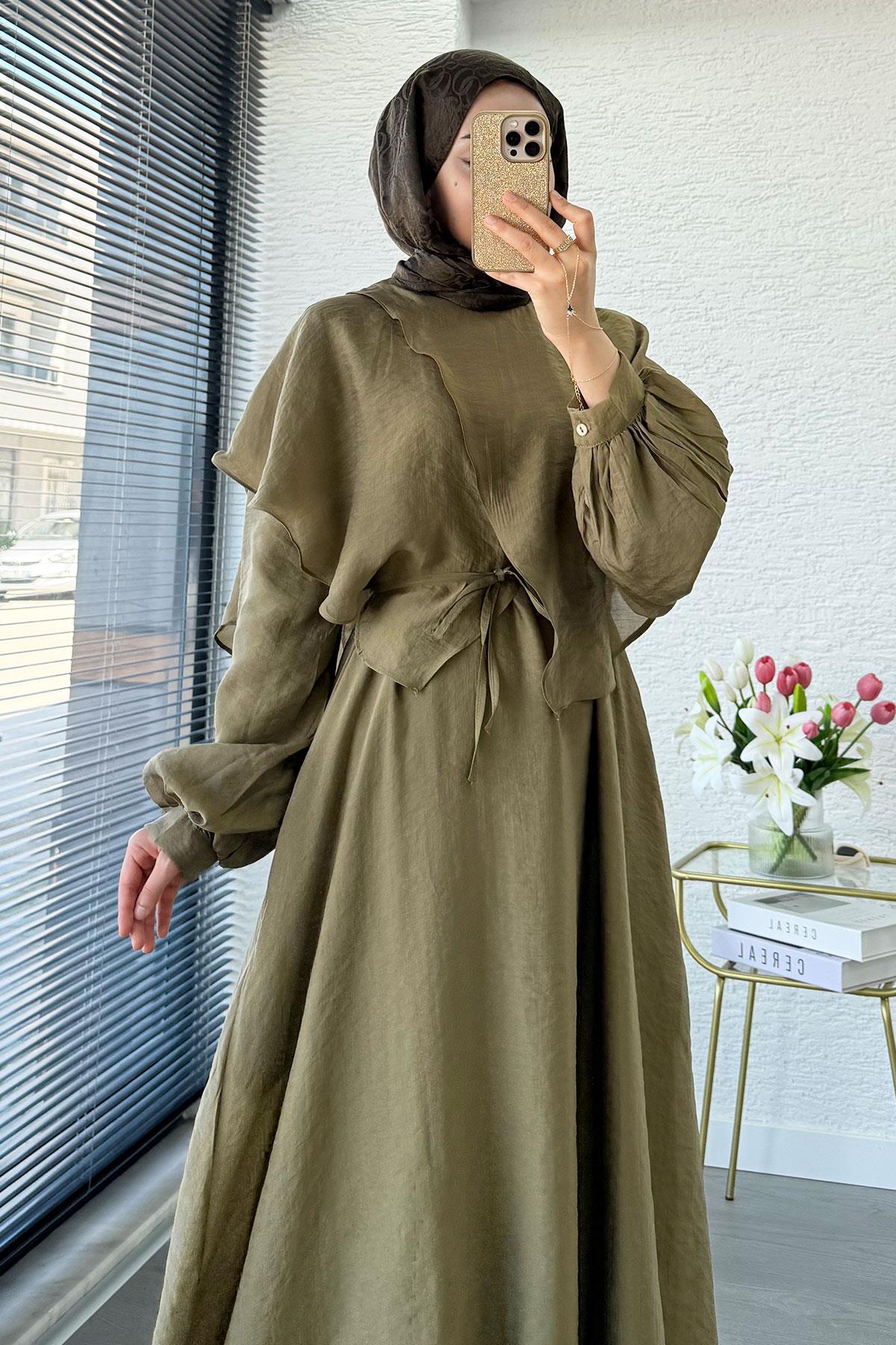 Premium Pelerin Detay Elina Vual Elbise – Haki