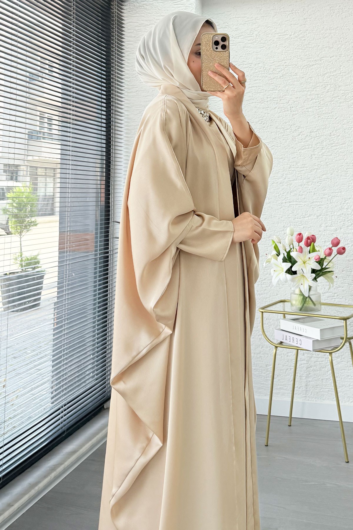 Premium Taş İşlemeli Kum Saten Abaya Takım - Bej