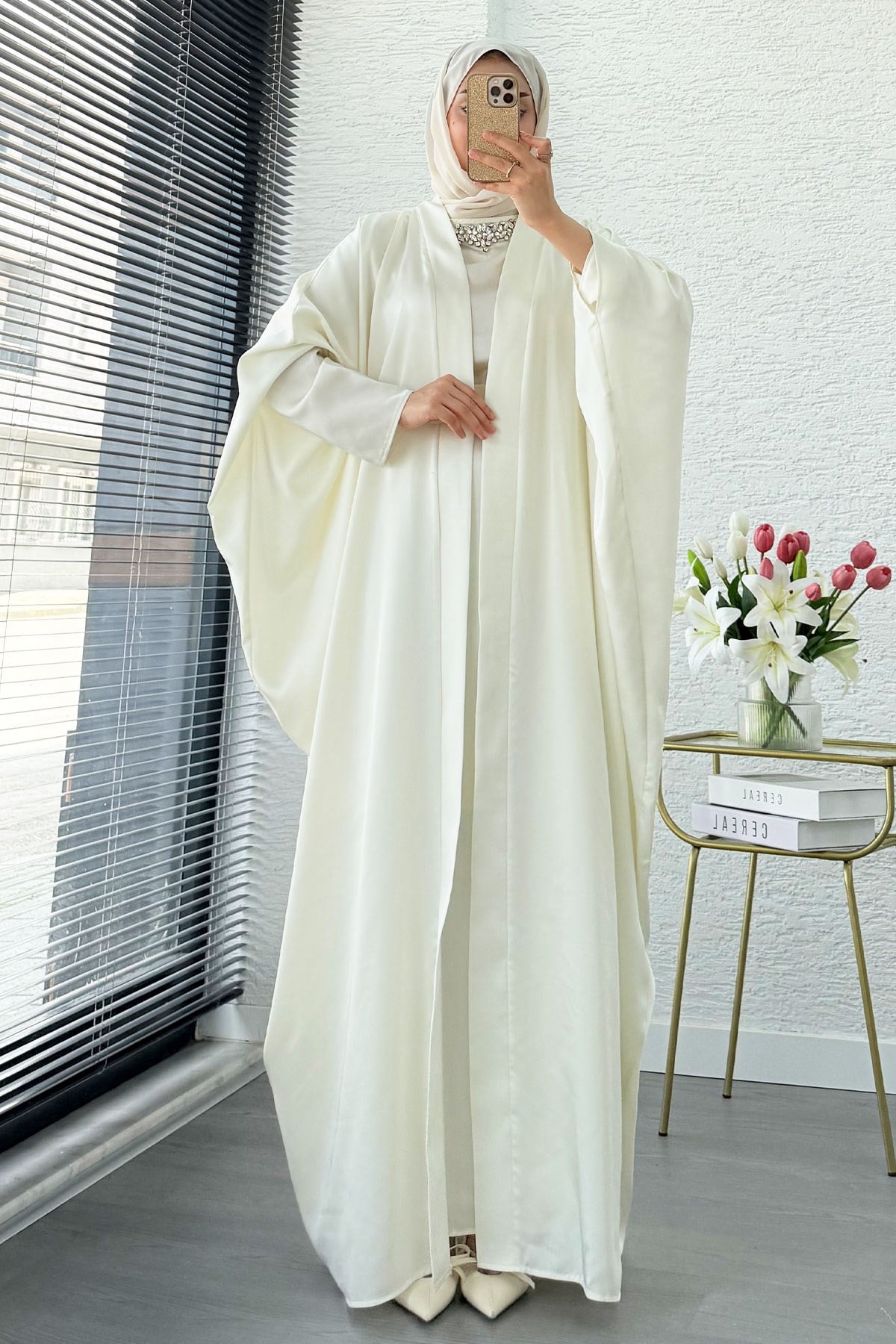 Premium Taş İşlemeli Kum Saten Abaya Takım - Ekru