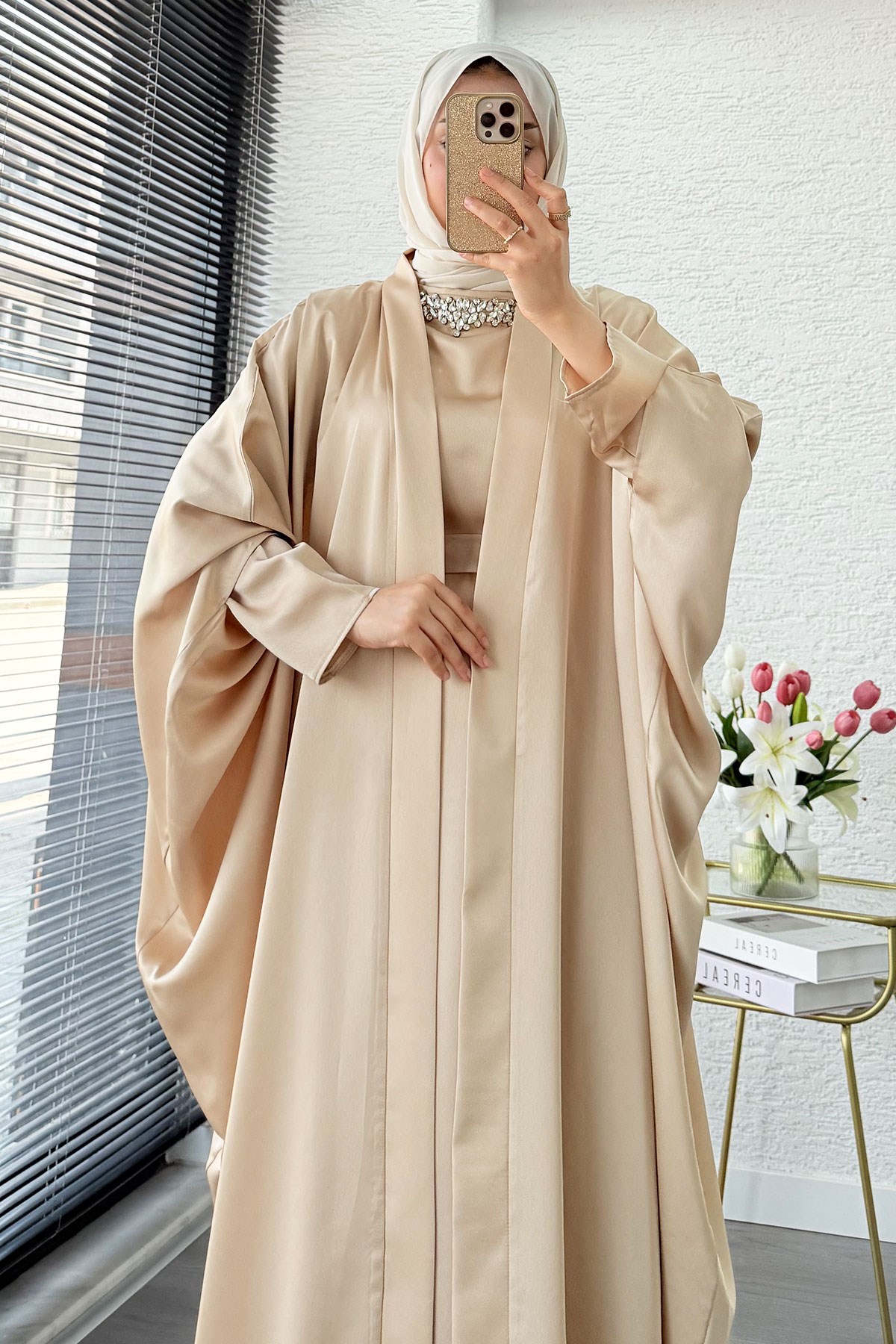 Premium Taş İşlemeli Kum Saten Abaya Takım - Bej