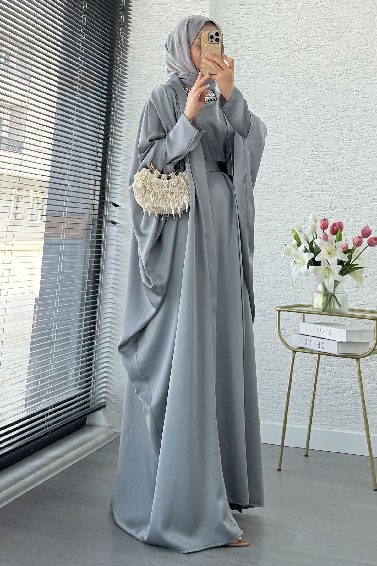 Premium Taş İşlemeli Kum Saten Abaya Takım - Gri