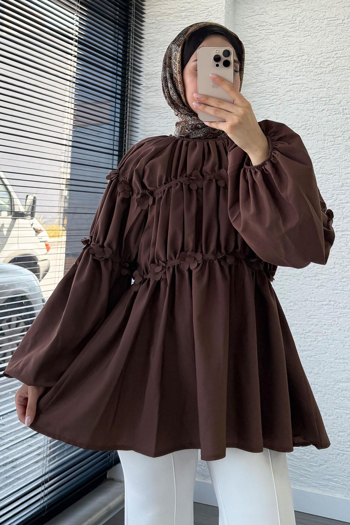 Reglan Çiçek Detaylı Poplin Tunik – Kahverengi
