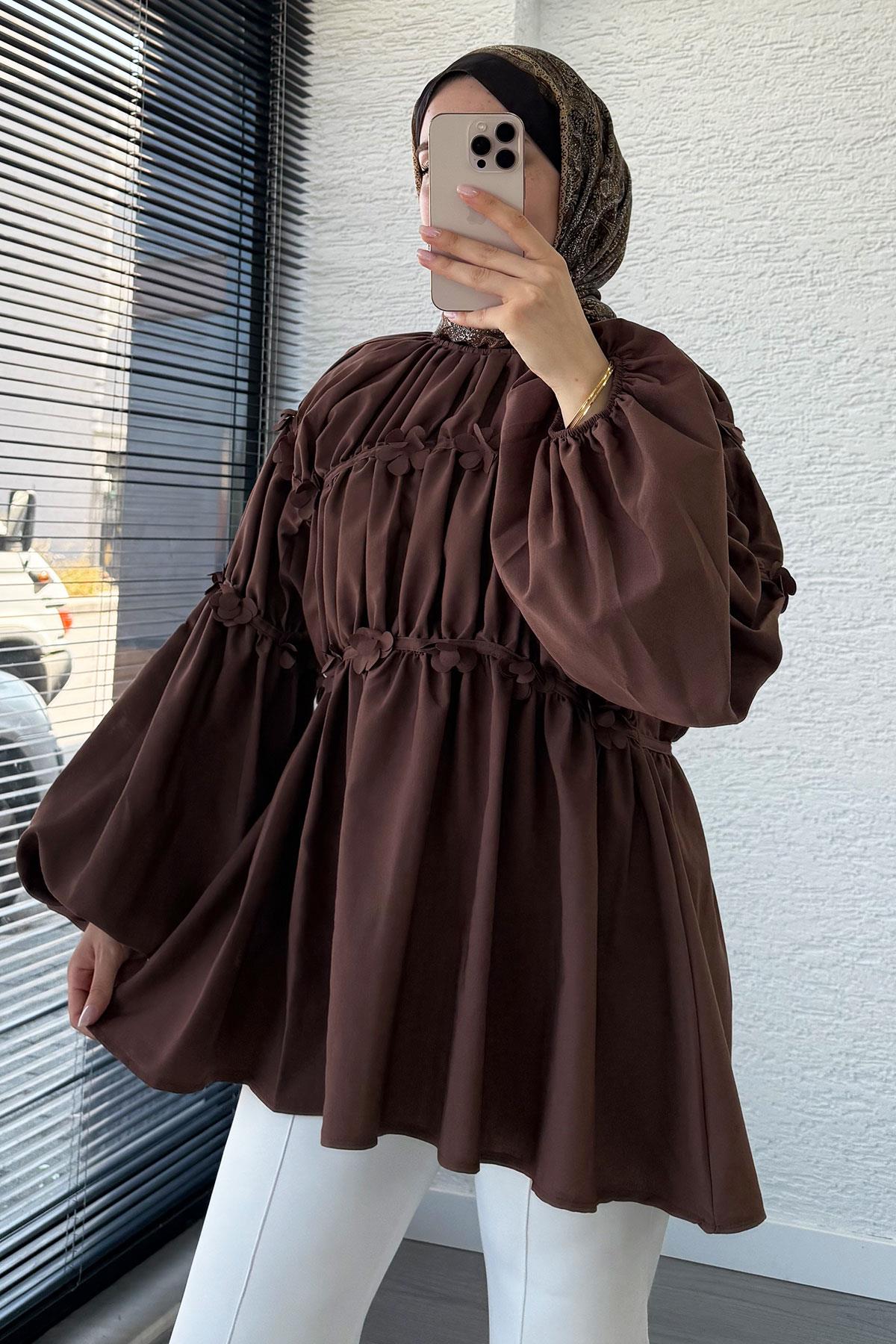 Reglan Çiçek Detaylı Poplin Tunik – Kahverengi