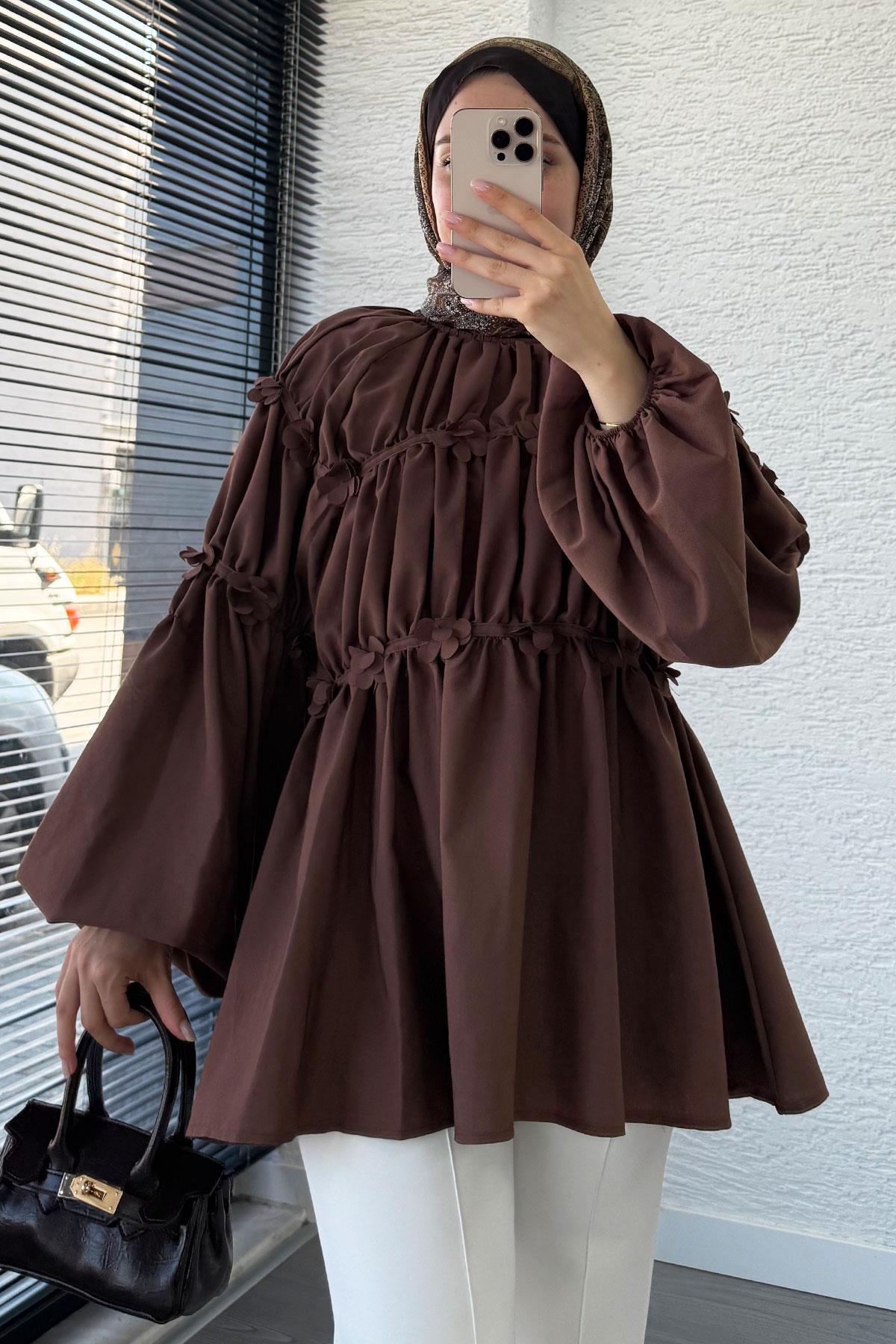 Reglan Çiçek Detaylı Poplin Tunik – Kahverengi