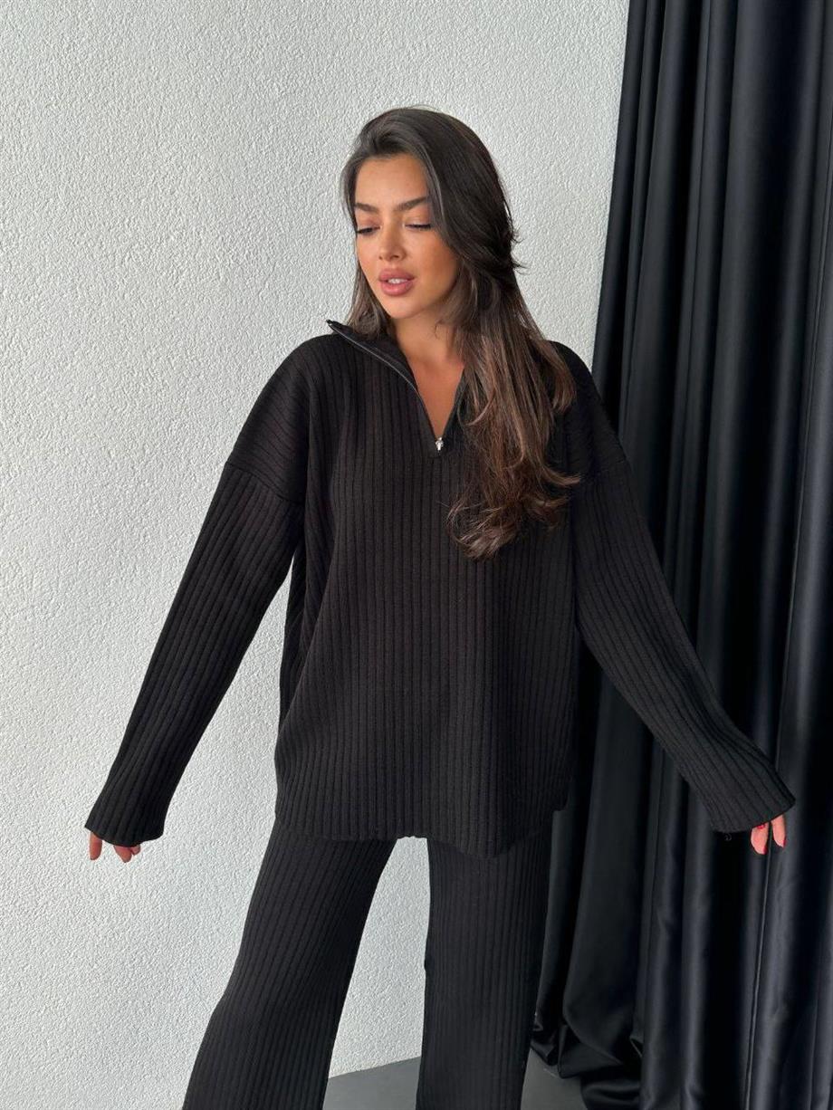 Siyah Azra Triko Takım 