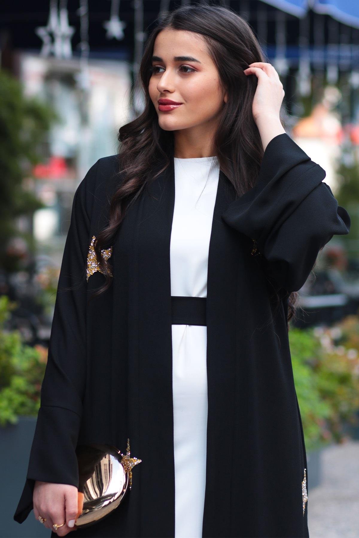 Siyah Yıldız Detaylı Abaya 