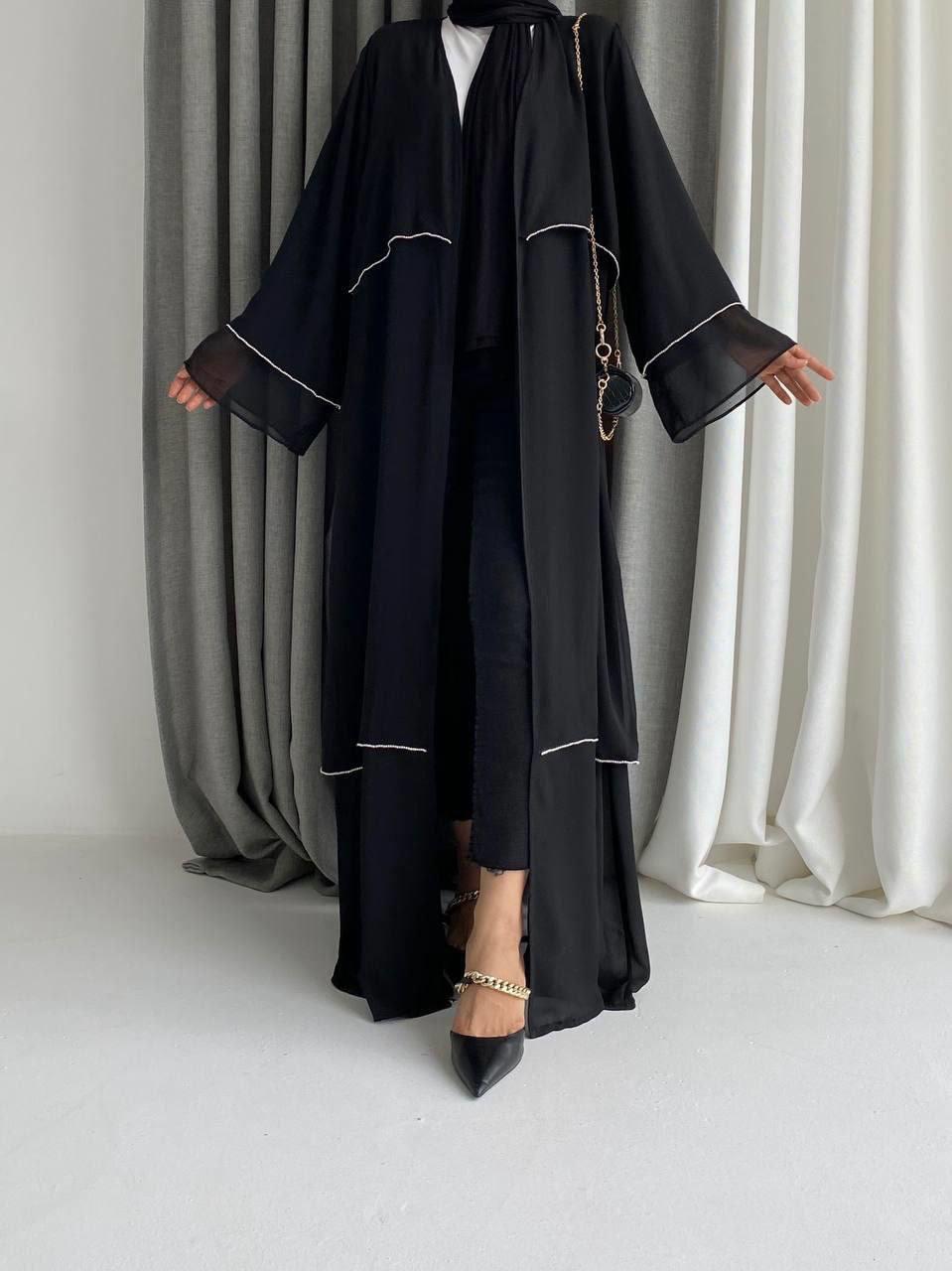 Taş baskılı siyah şifon abaya