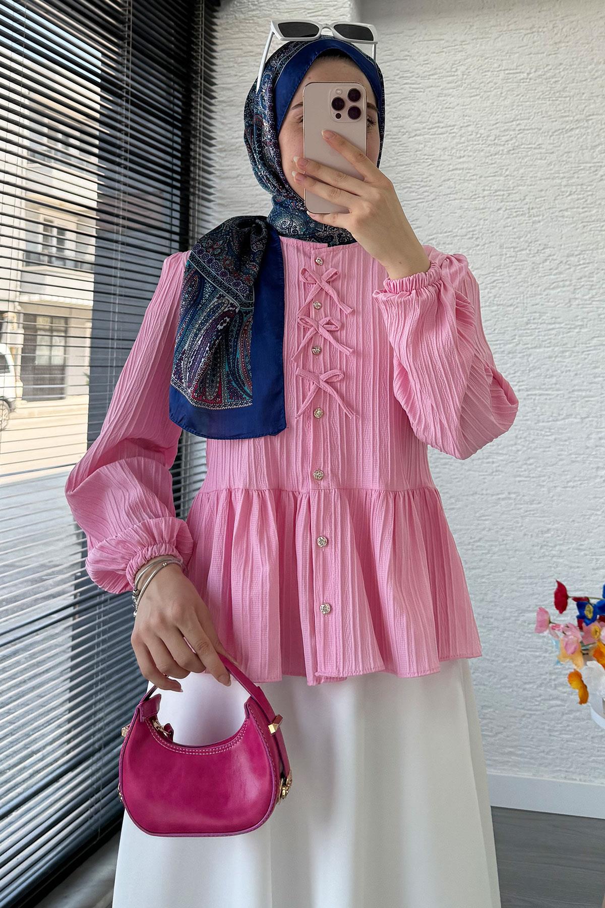 Taş Düğme Detaylı Gofre Bluz - Pembe