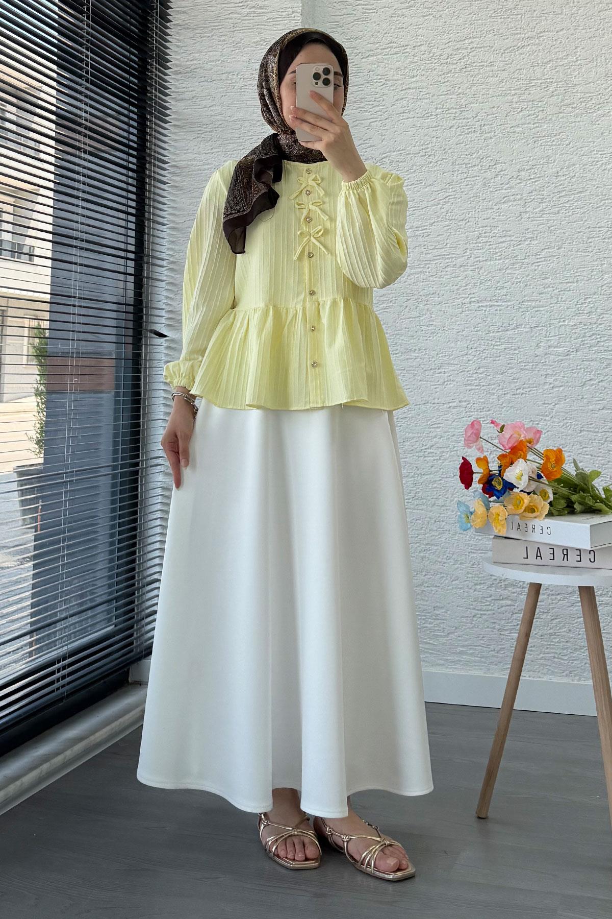 Taş Düğme Detaylı Gofre Bluz - Sarı