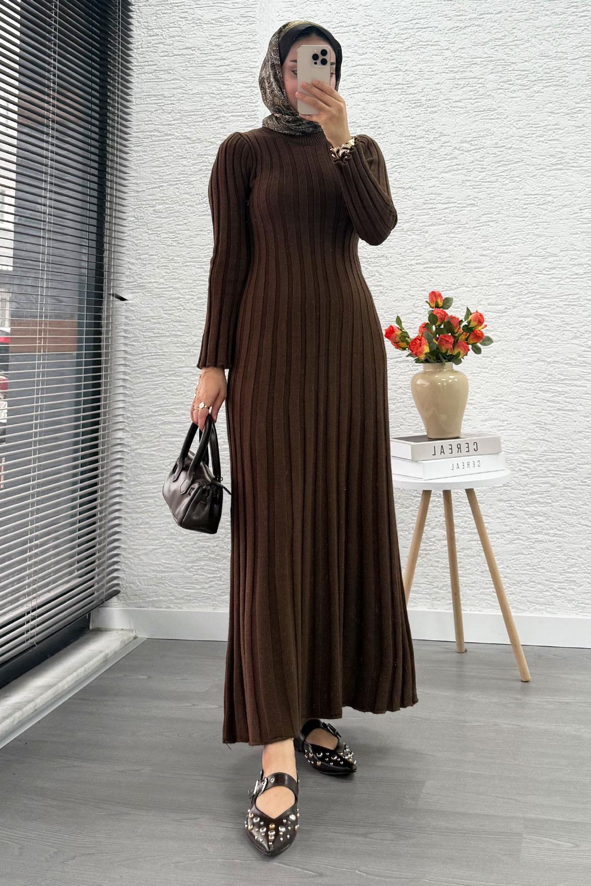 Volan Kesim Fitilli Triko Elbise - Kahverengi