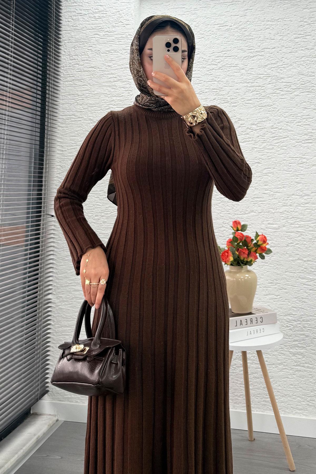 Volan Kesim Fitilli Triko Elbise - Kahverengi