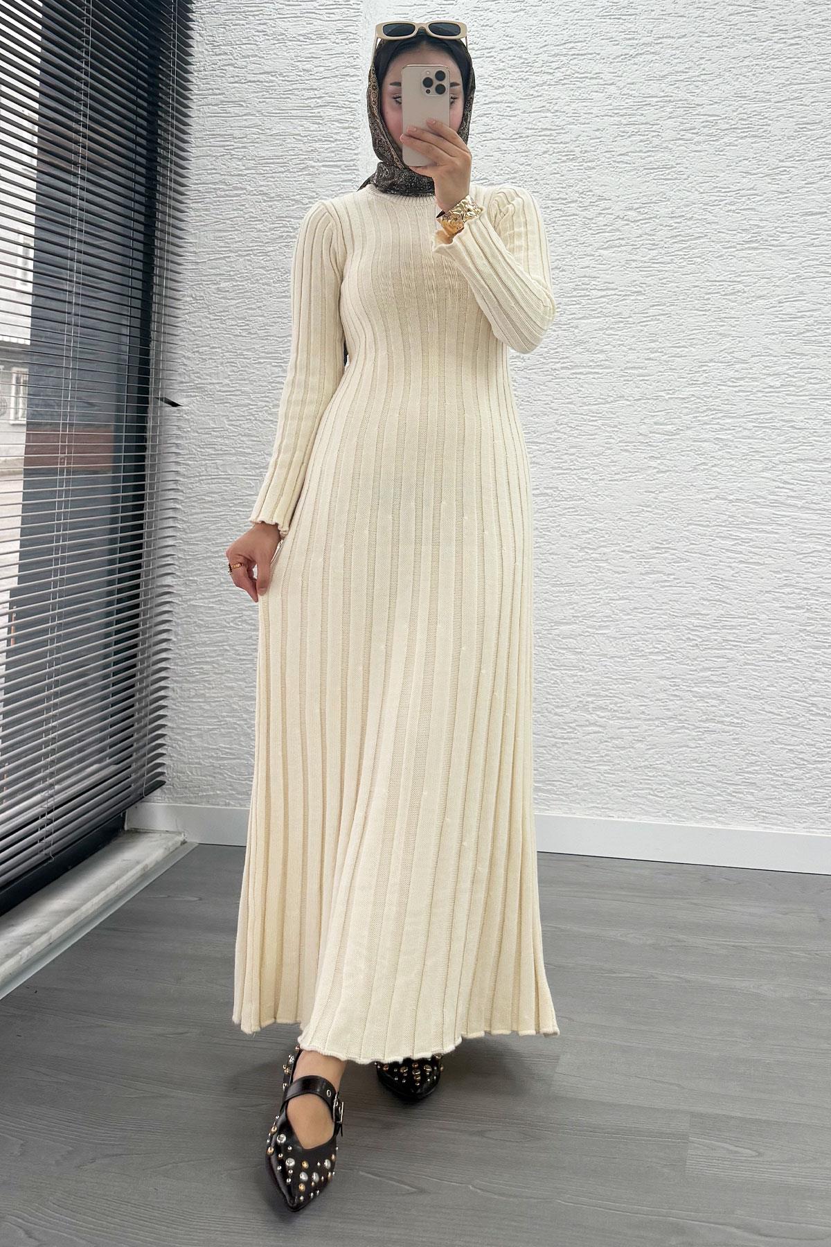 Volan Kesim Fitilli Triko Elbise - Krem