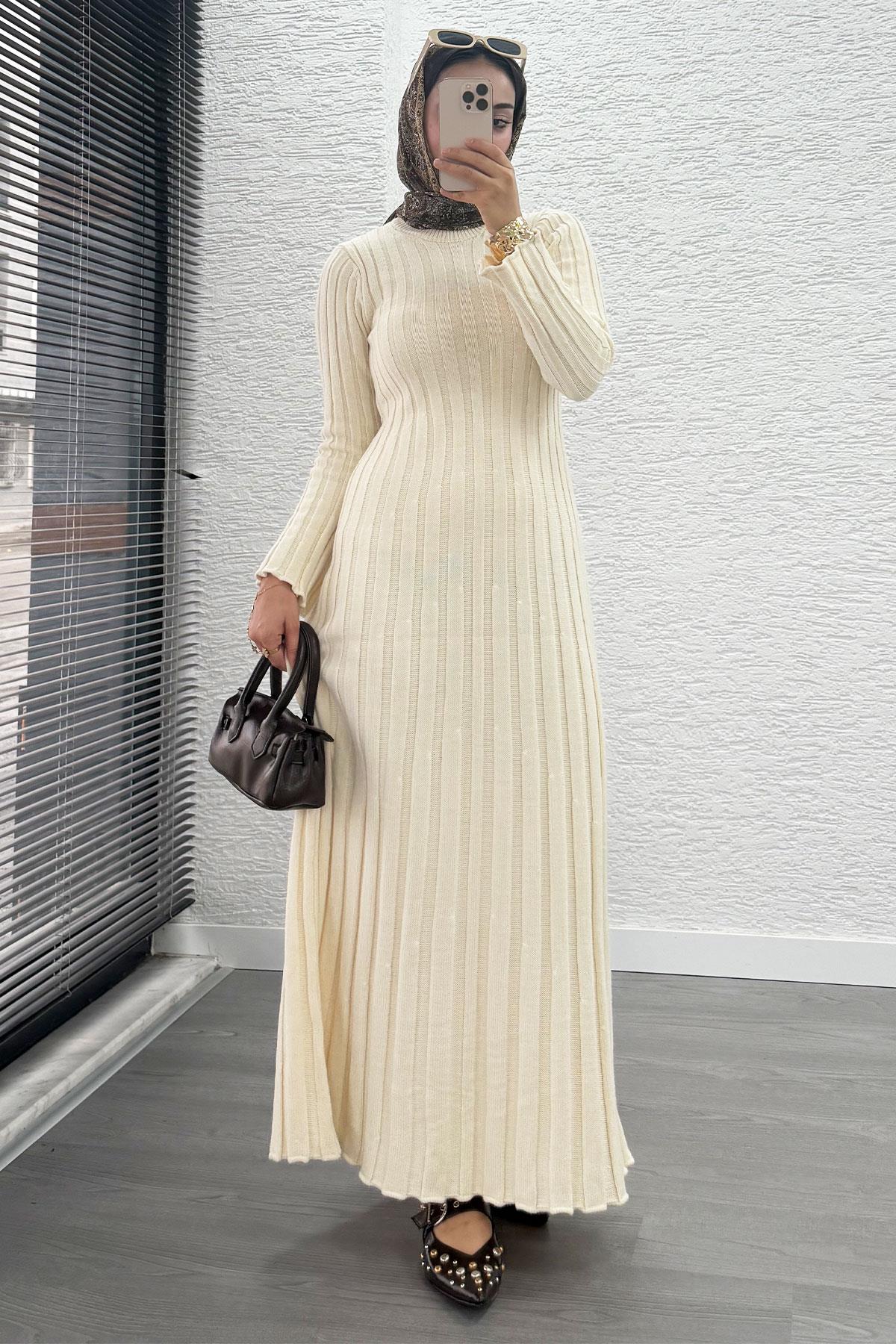 Volan Kesim Fitilli Triko Elbise - Krem