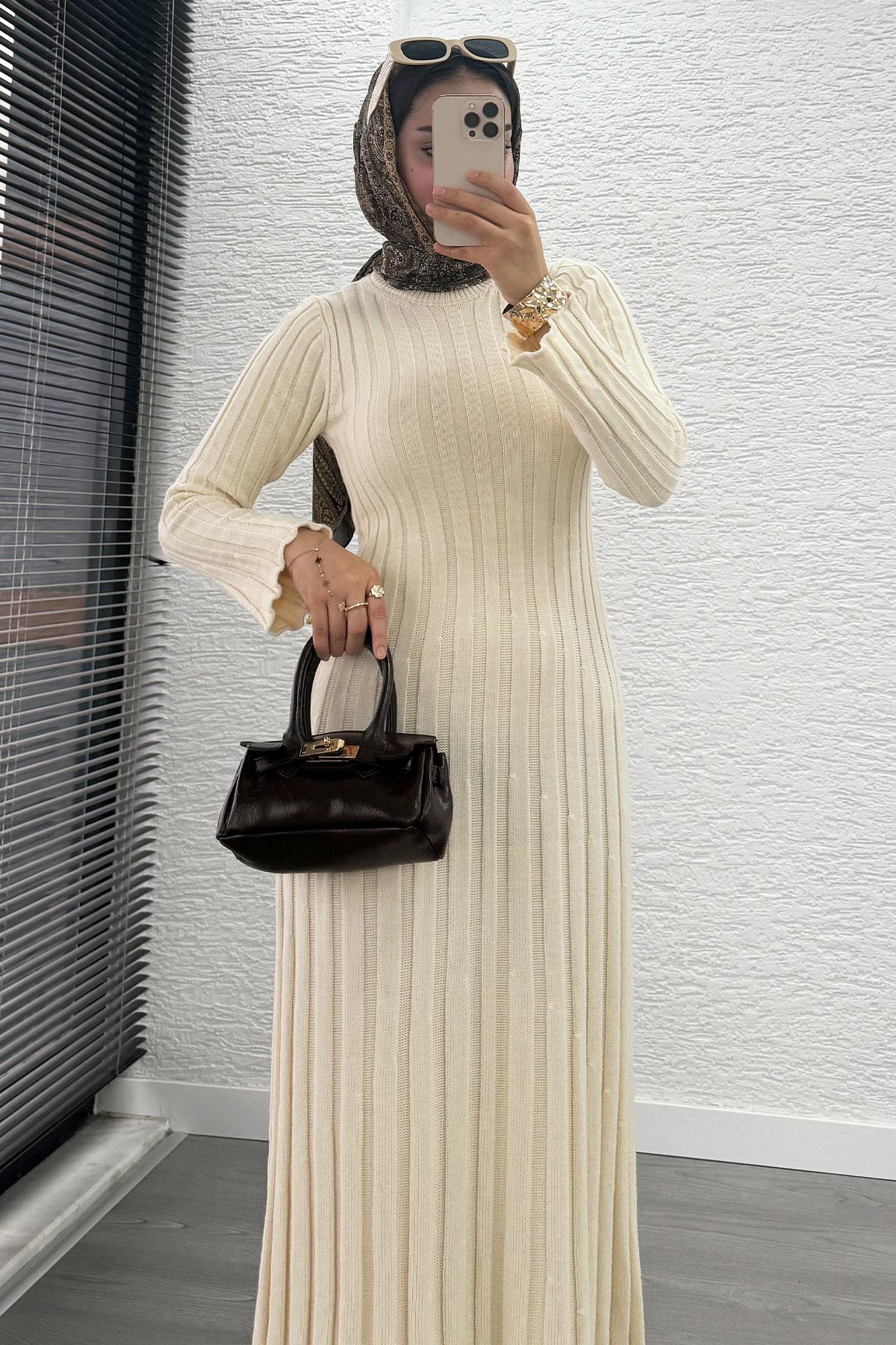 Volan Kesim Fitilli Triko Elbise - Krem