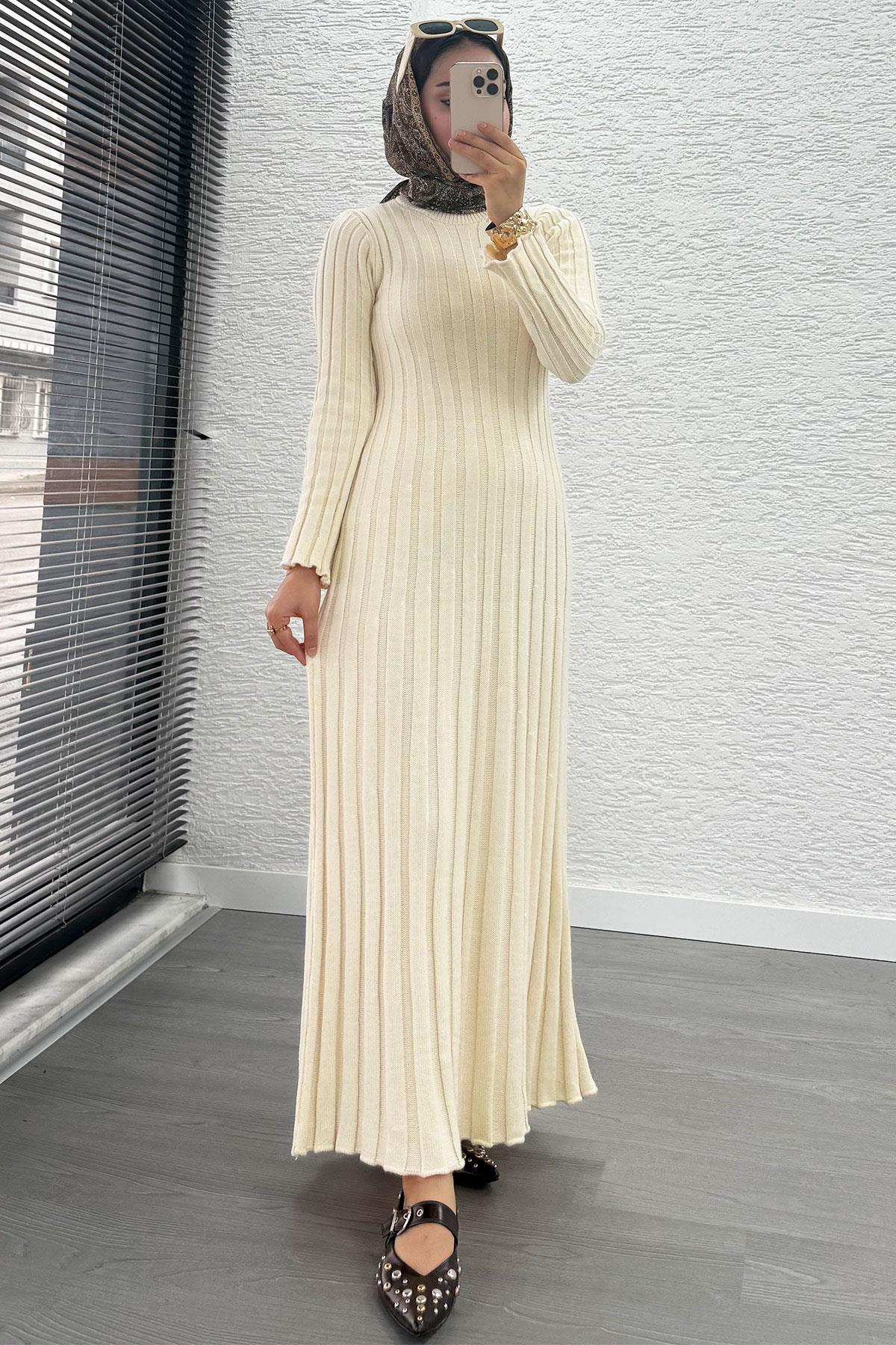 Volan Kesim Fitilli Triko Elbise - Krem