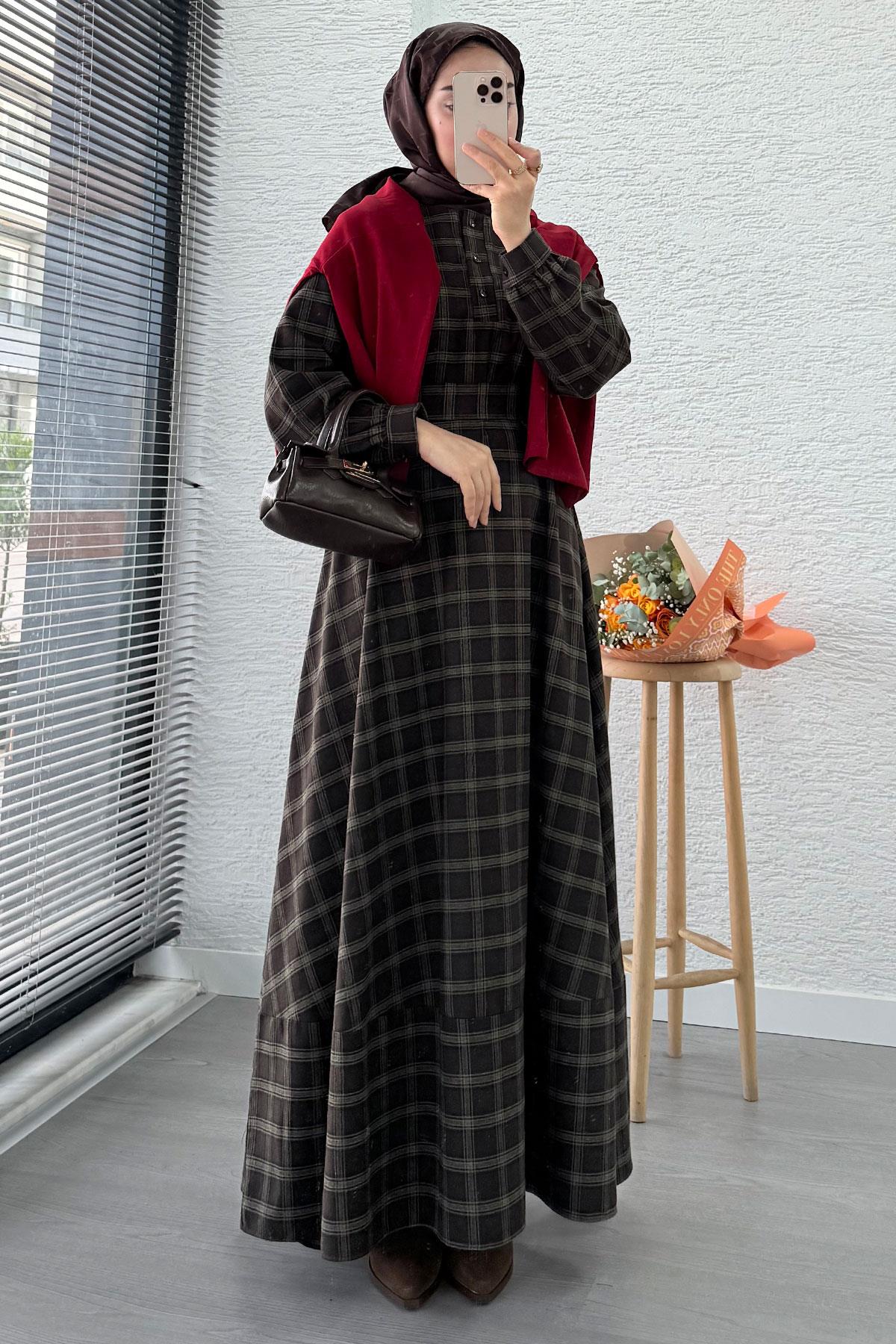 Yaka Düğmeli Kemerli Ekose Desen Uzun Elbise - Acı Kahve