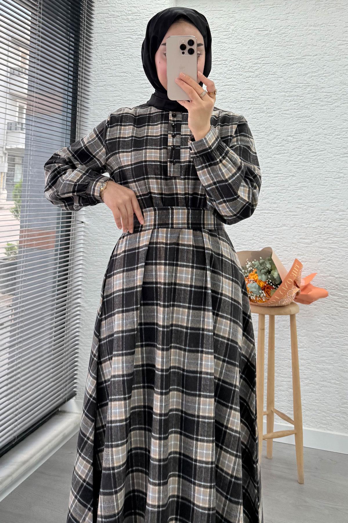 Yaka Düğmeli Kemerli Ekose Desen Uzun Elbise - Siyah