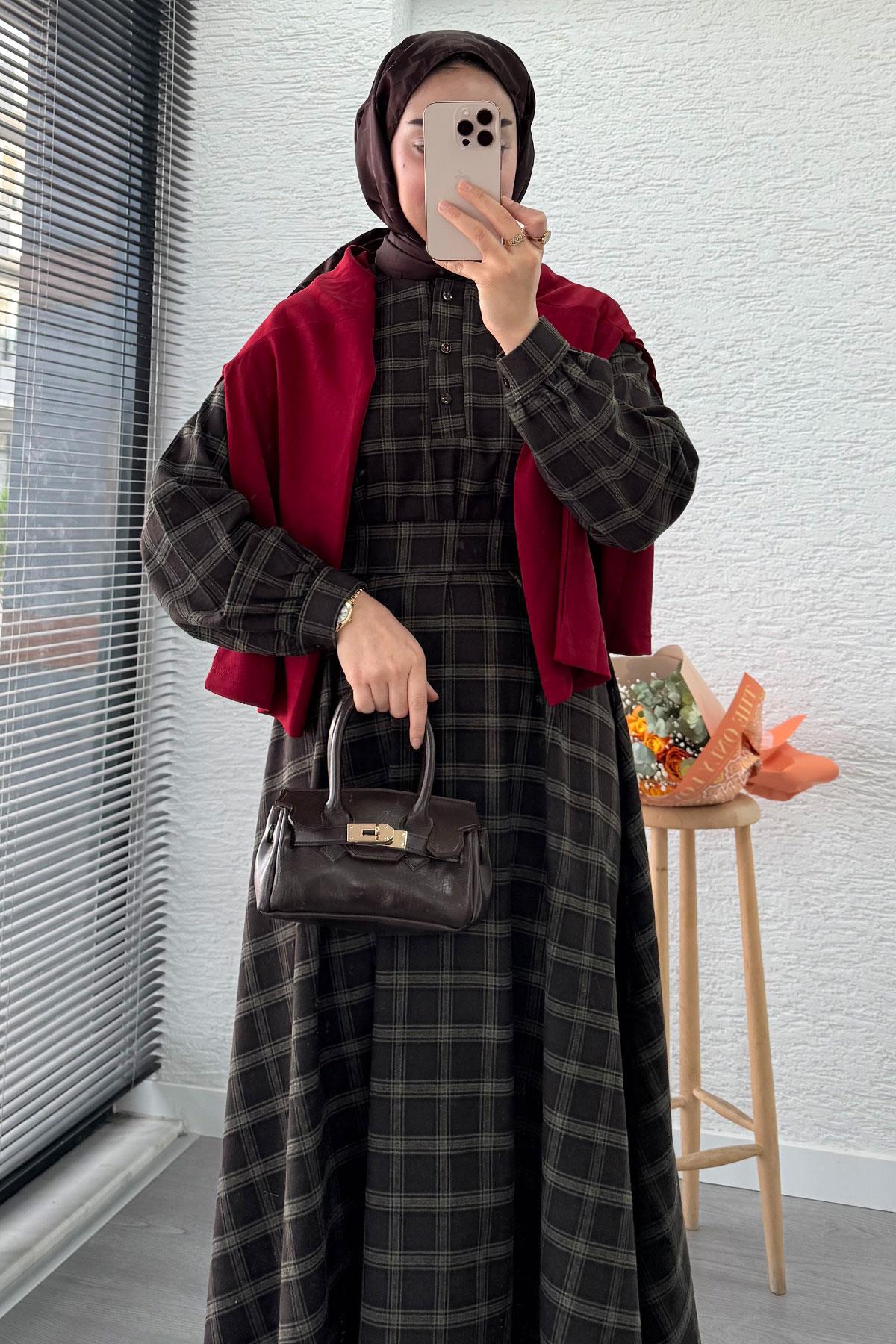 Yaka Düğmeli Kemerli Ekose Desen Uzun Elbise - Acı Kahve