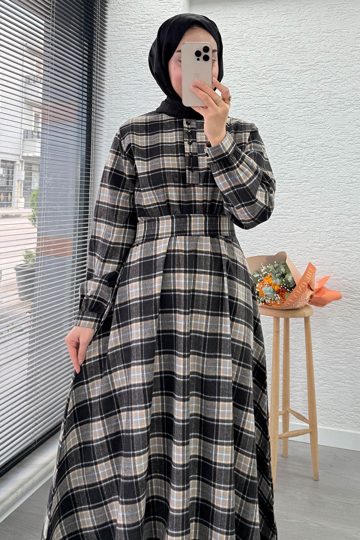 Yaka Düğmeli Kemerli Ekose Desen Uzun Elbise - Siyah