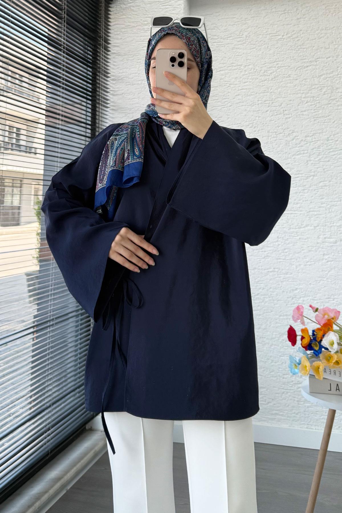 Yaka Pileli Bağlamalı Kimono Tunik – Lacivert