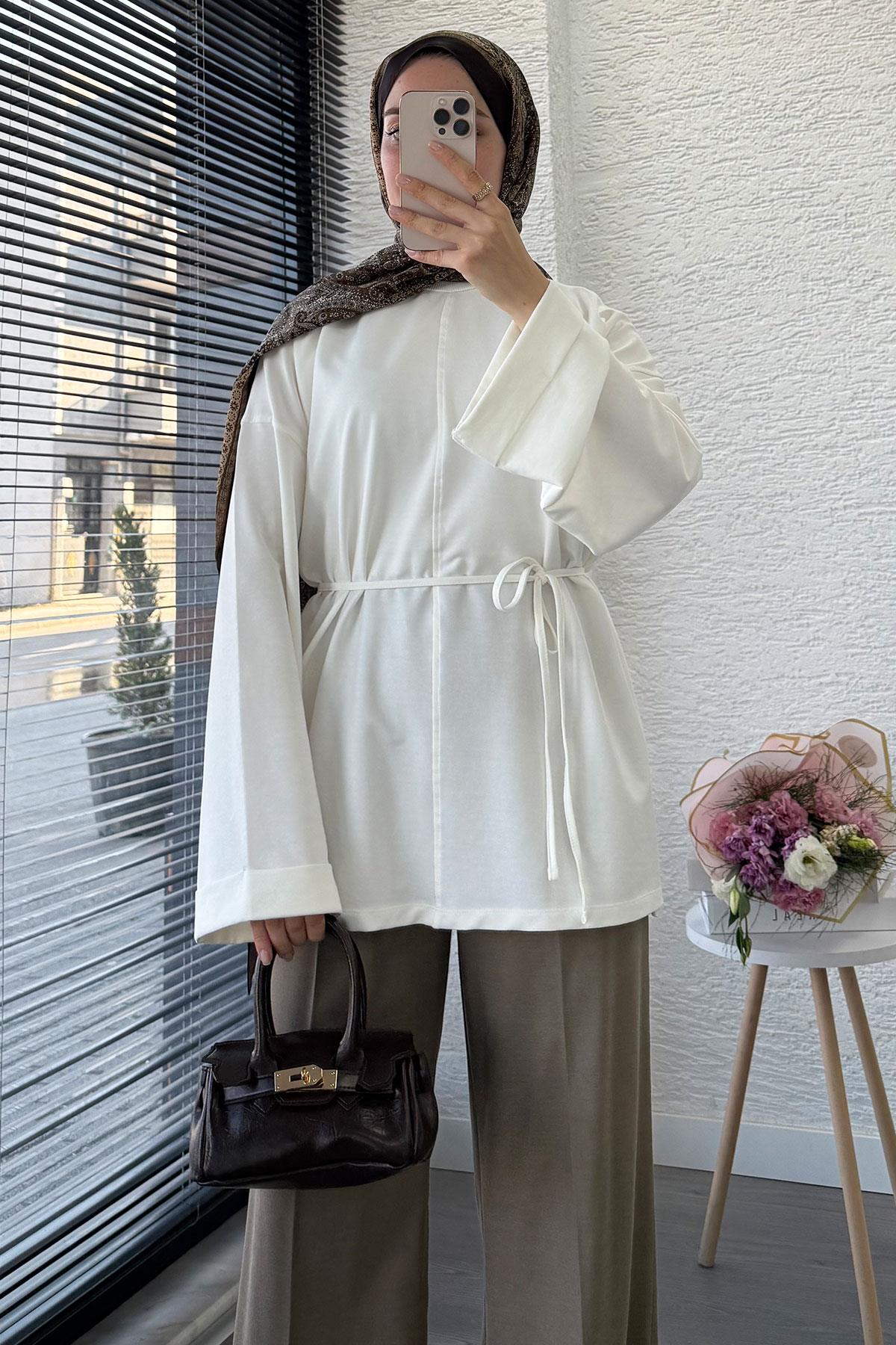 Yanları Yırtmaç Detaylı Basic Tunik - Beyaz