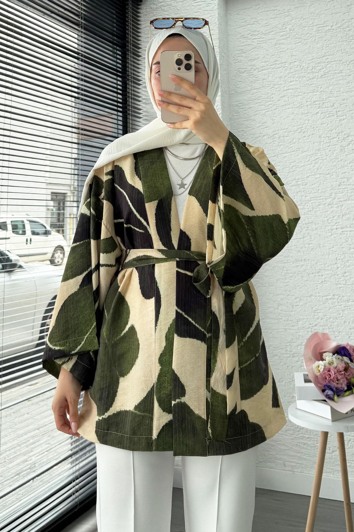 Yaprak Desenli Kısa Kimono - Yeşil