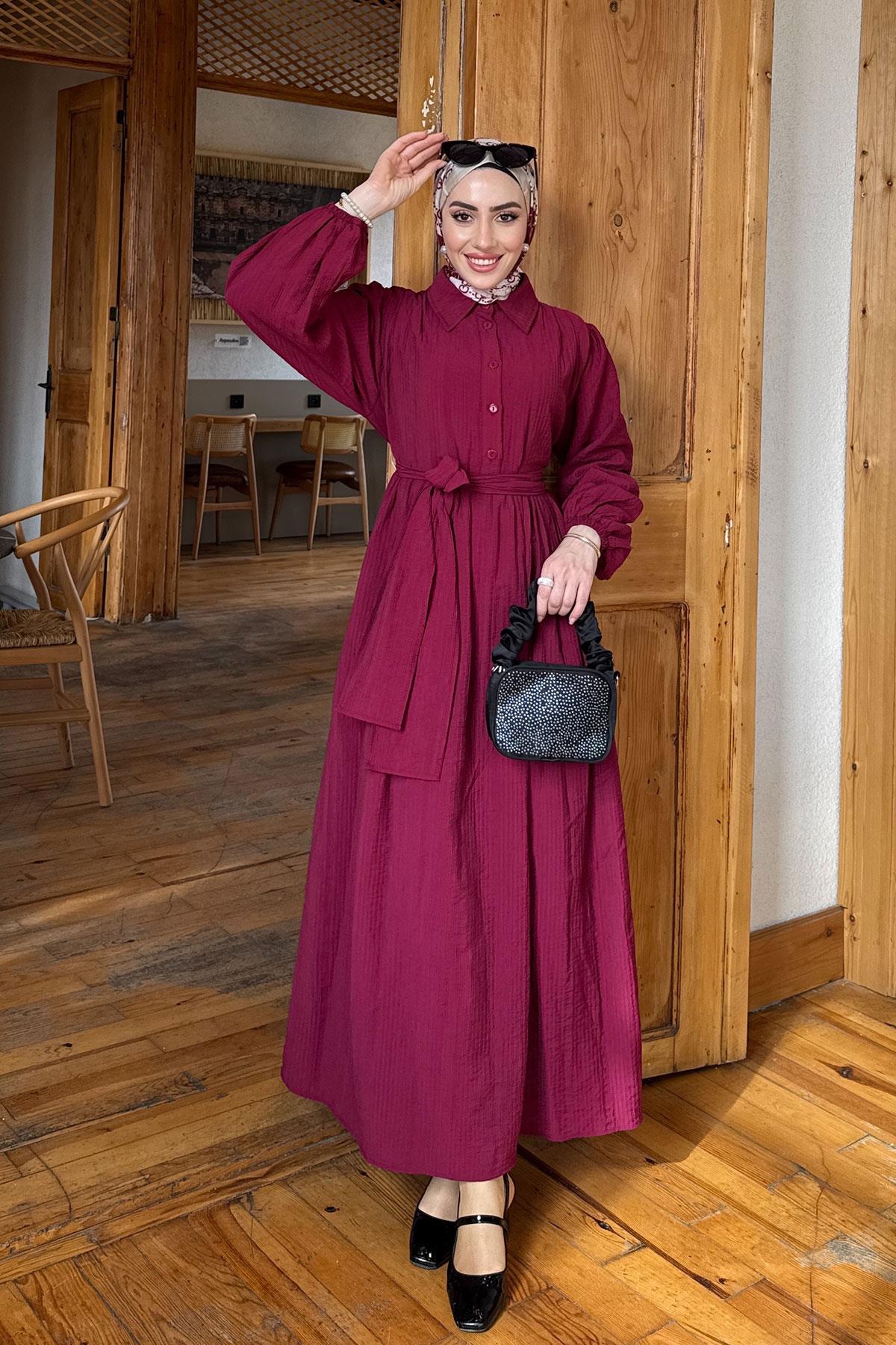 Yarım Düğmeli Beli Lastikli Bordo Elbise