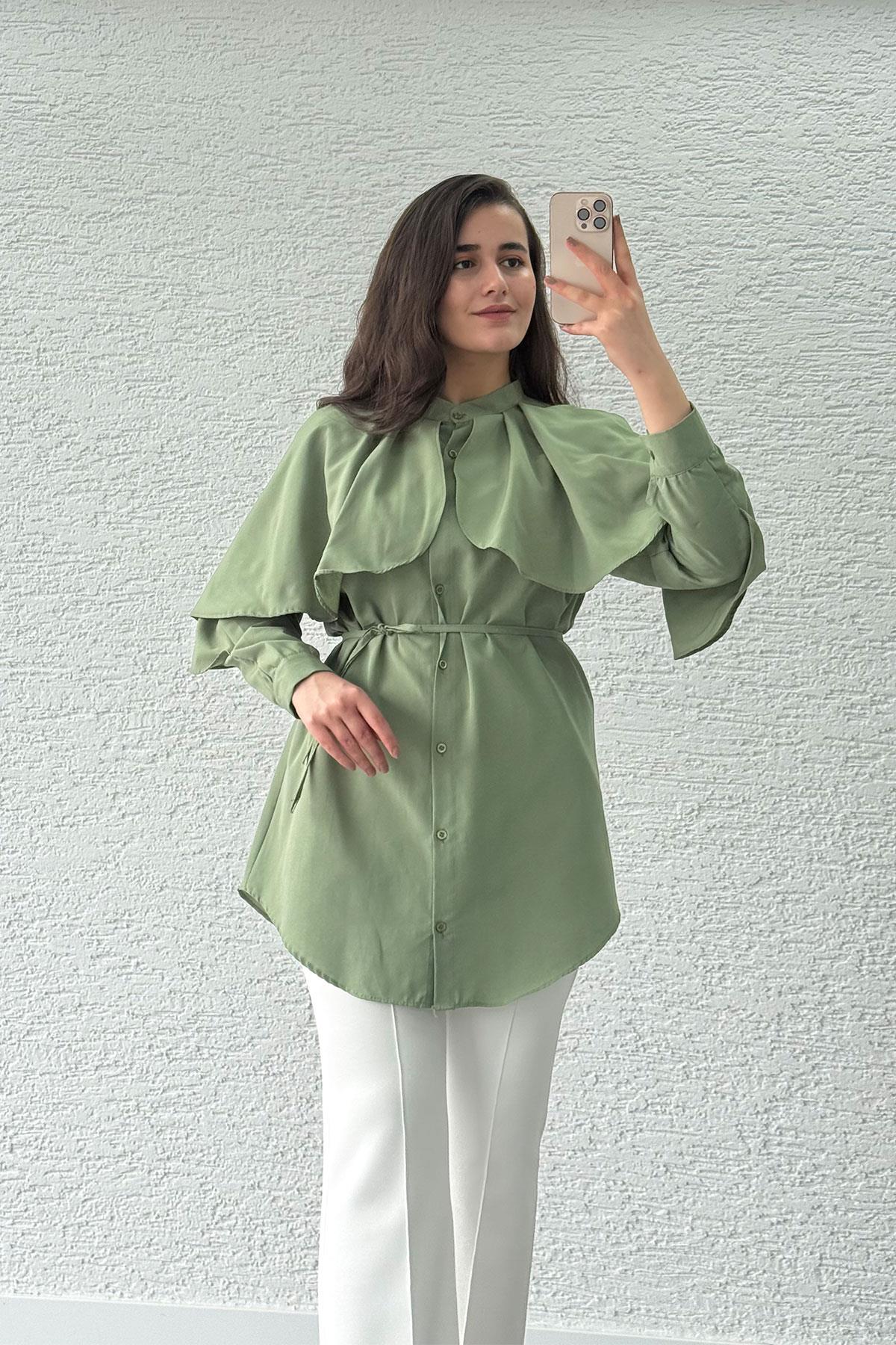 Yeşil Volan Detaylı Tunik