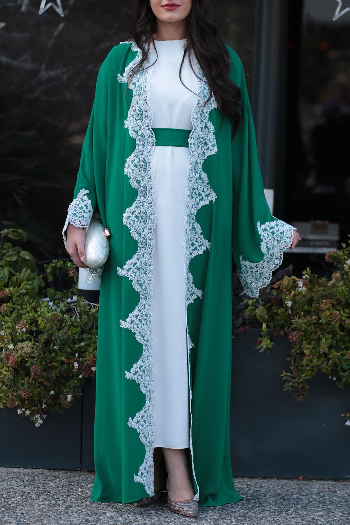 Zümrüt Güpür Detaylı Abaya