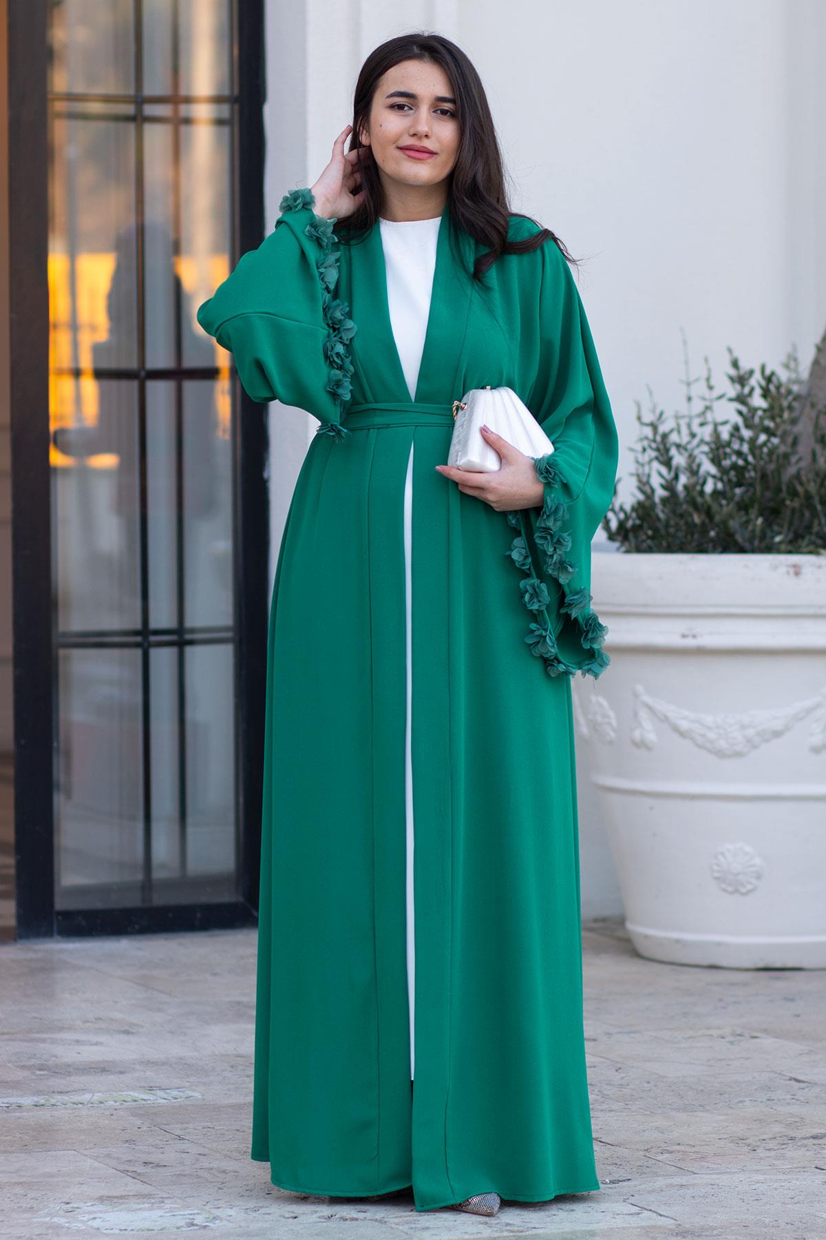 Zümrüt Kolu Çiçek Detaylı Zahra Abaya