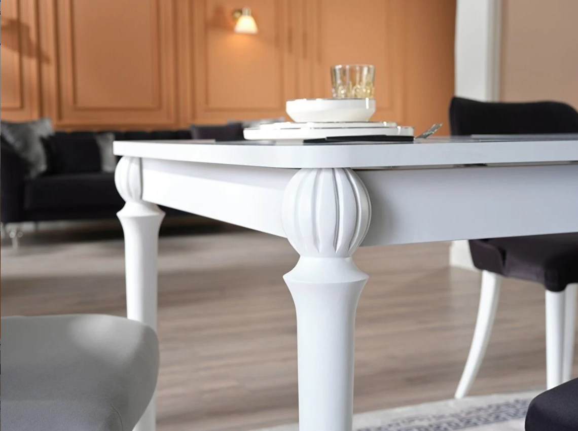 Platin Esszimmer