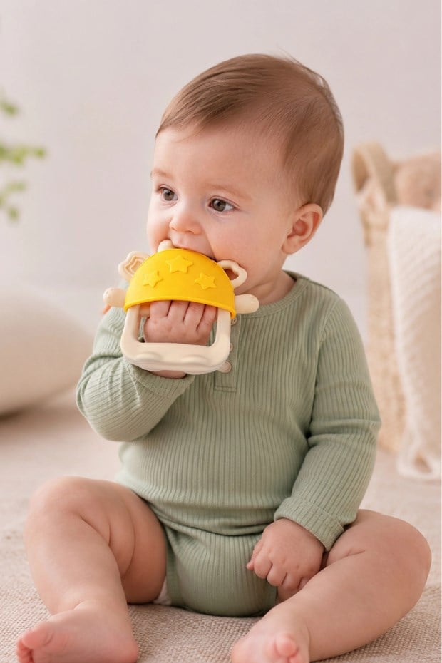 Babyjem 943 Parmak Korumalı Düşmeyen Diş Kaşıyıcı Sarı
