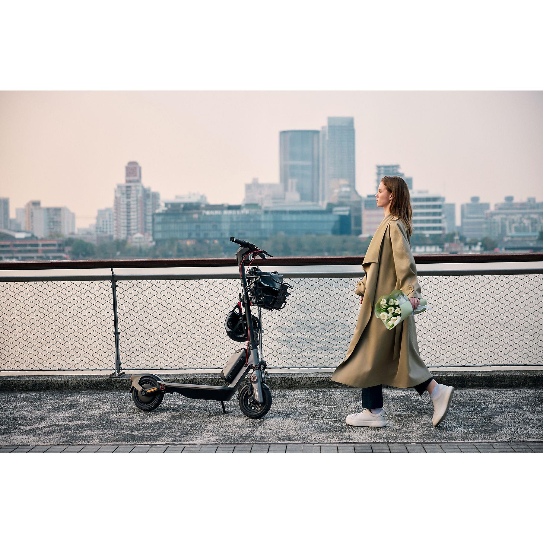 Segway Kickscooter Ninebot F3 Pro 1200 W Elektrikli Scooter