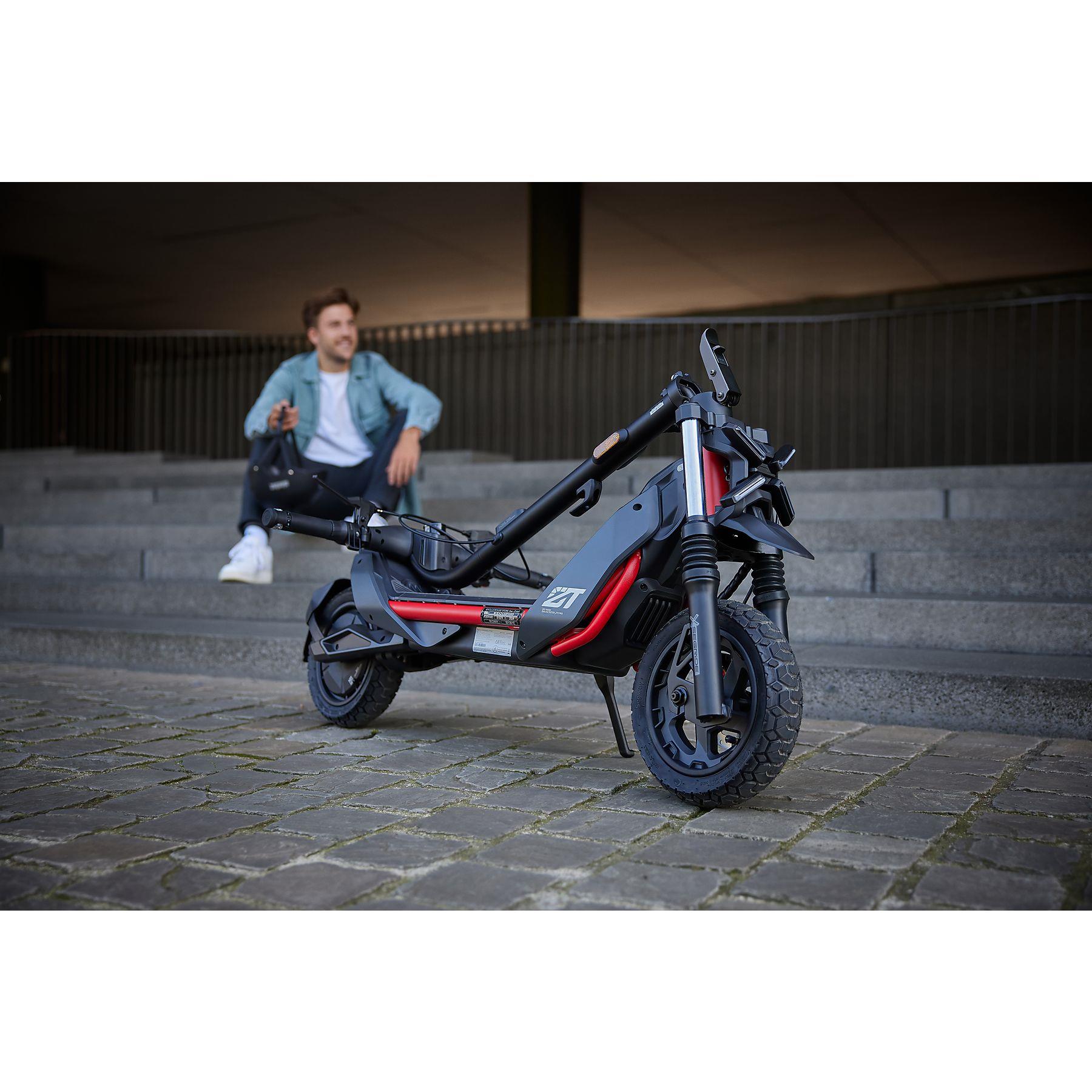 Segway Ninebot ZT3 Pro 1600W Elektrikli Scooter