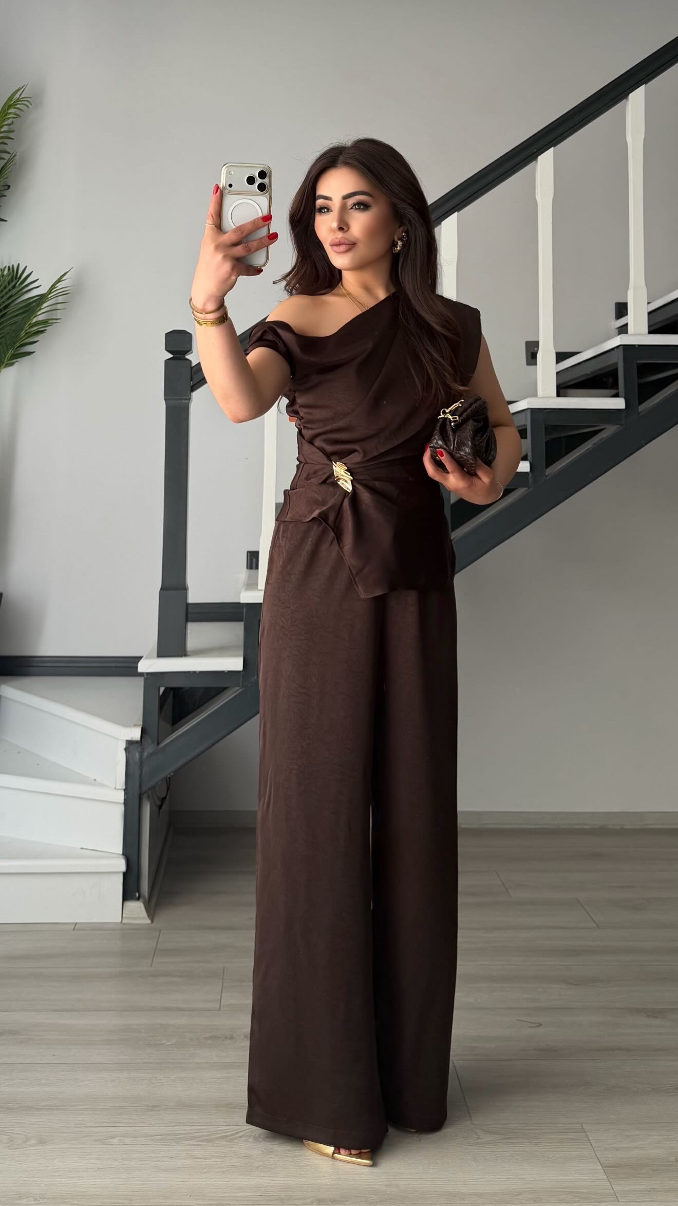 Acı Kahve Gold Toka Detaylı Saten Bluz-Pantolon Takım