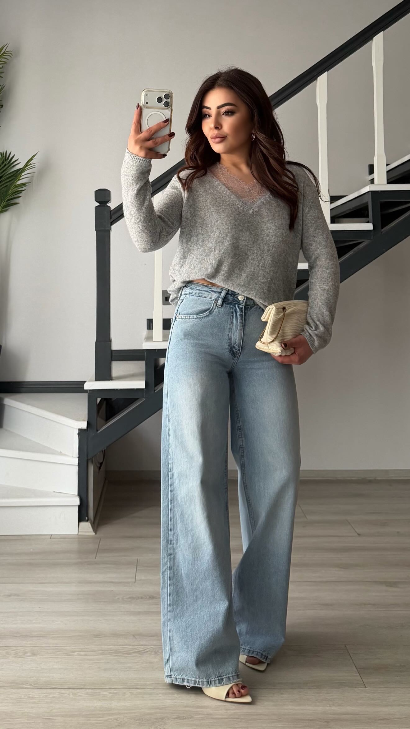Açık Mavi Yıkamalı Kemerli Wide Leg Jean