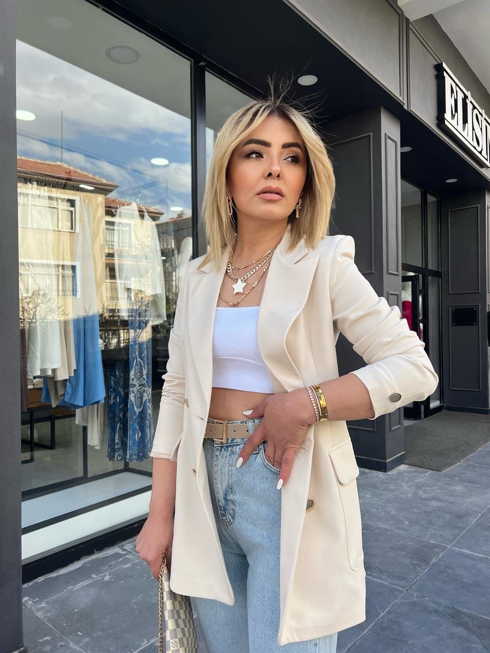 Bej Gold Düğmeli Atlas Kumaş Blazer Ceket