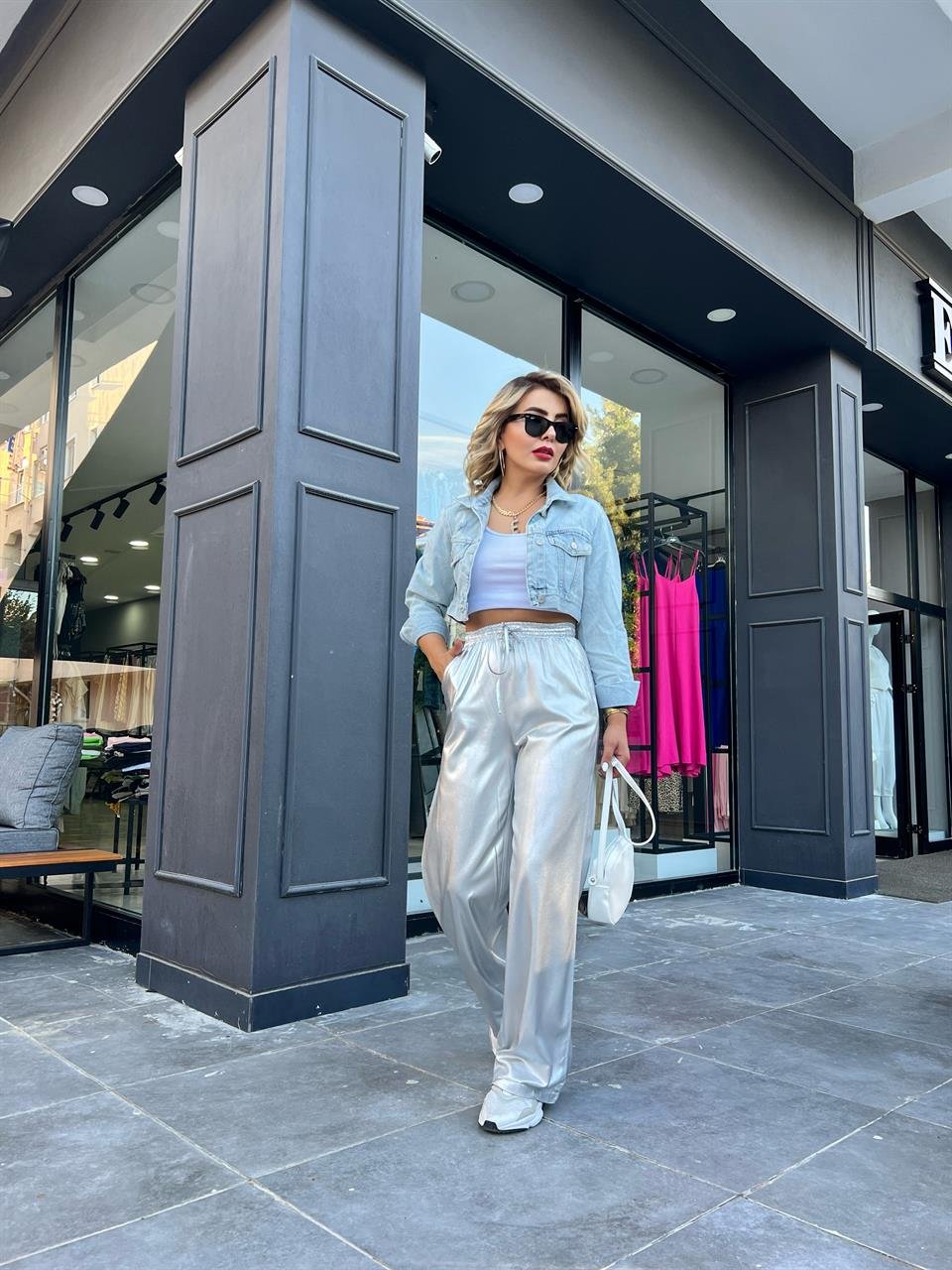 Beli Lastikli Parlak Pantolon