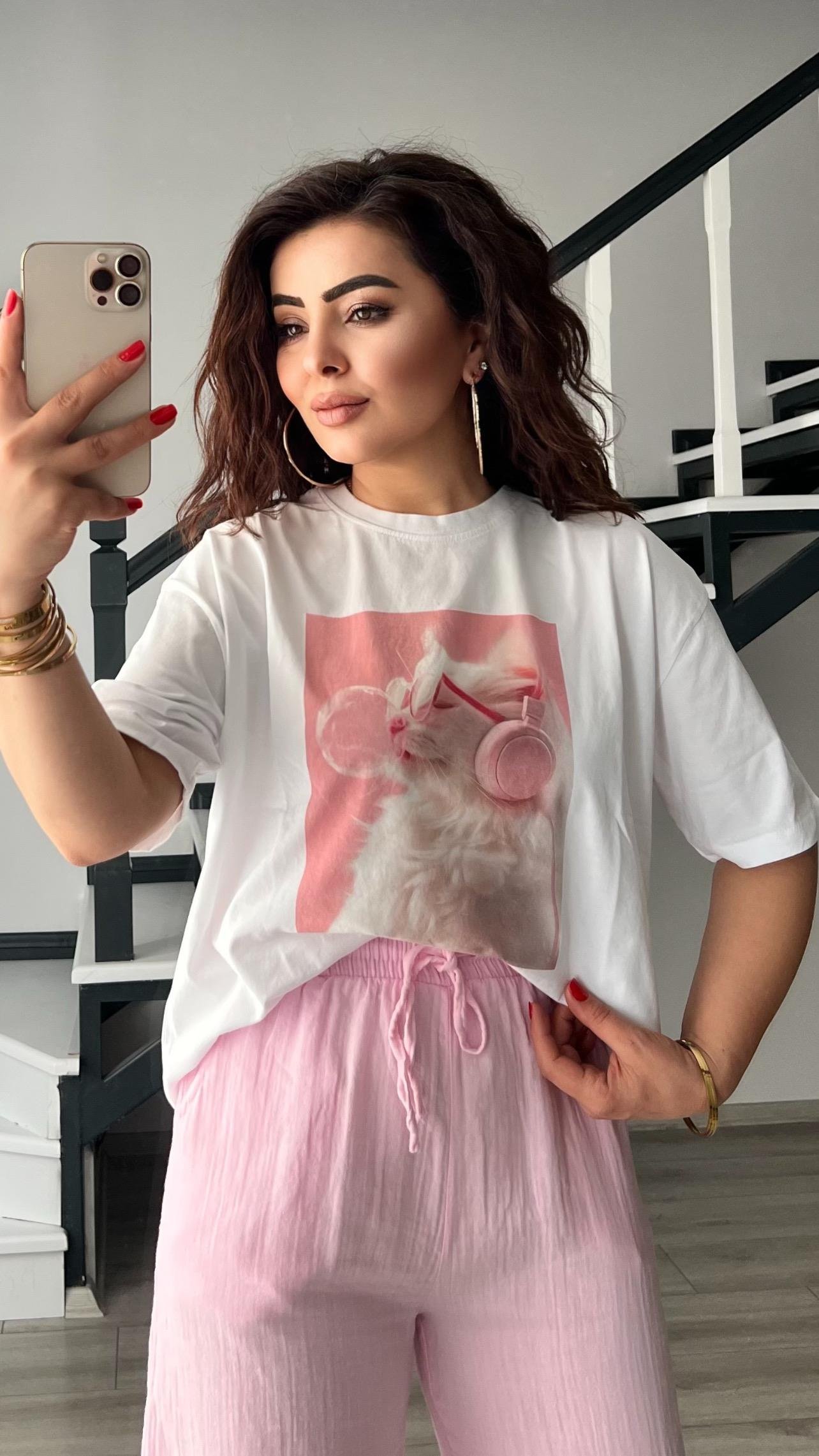 Beyaz Kedi Baskılı Tshirt