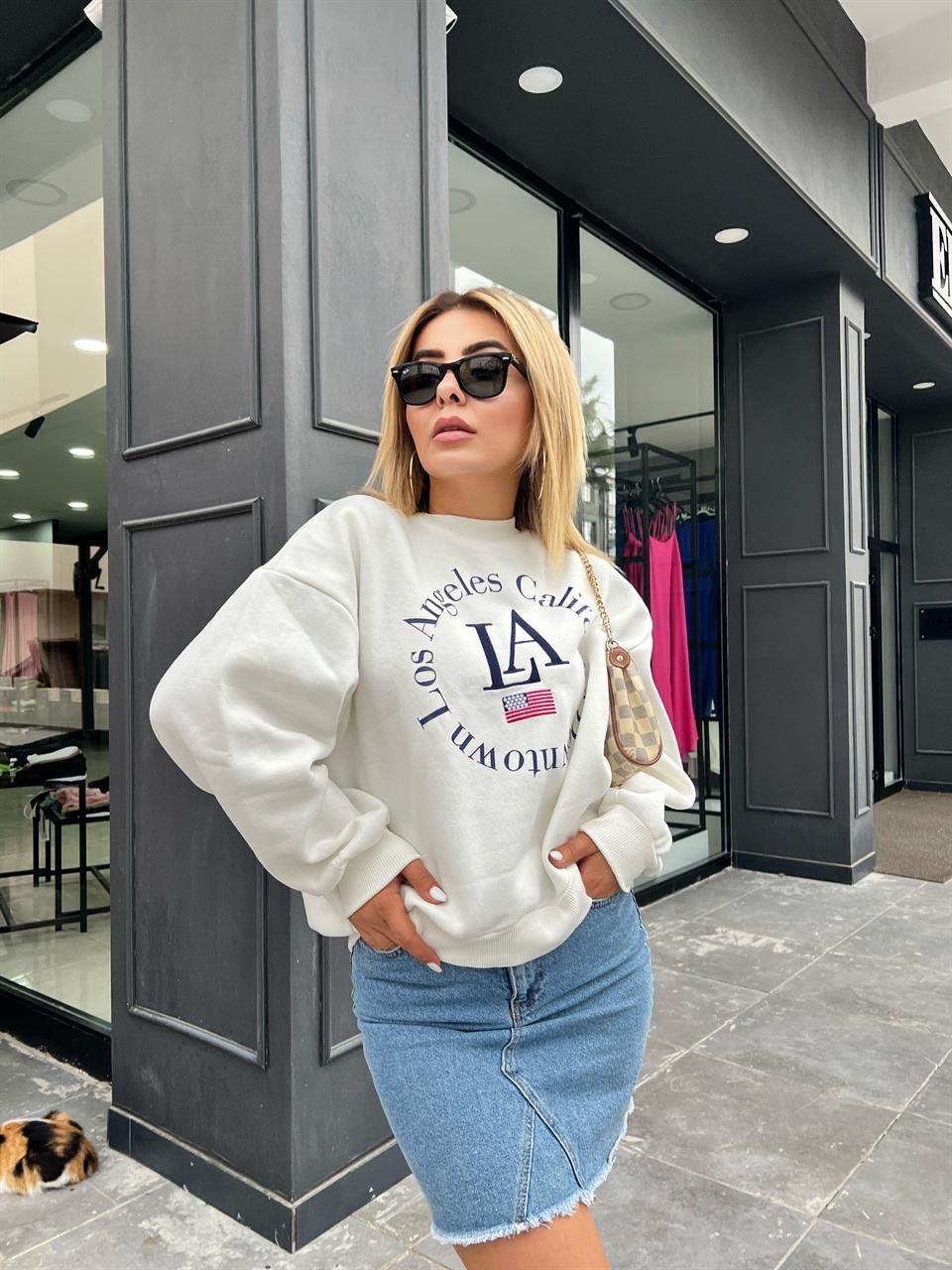 Beyaz LA Baskılı Sweatshirt