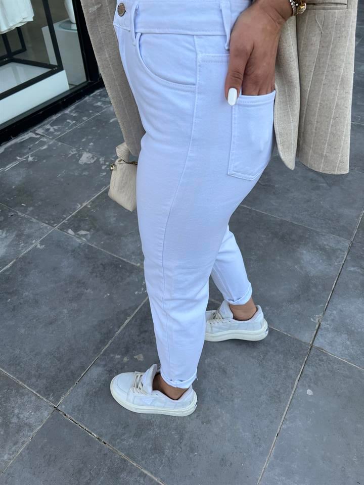 Beyaz Mom Jean