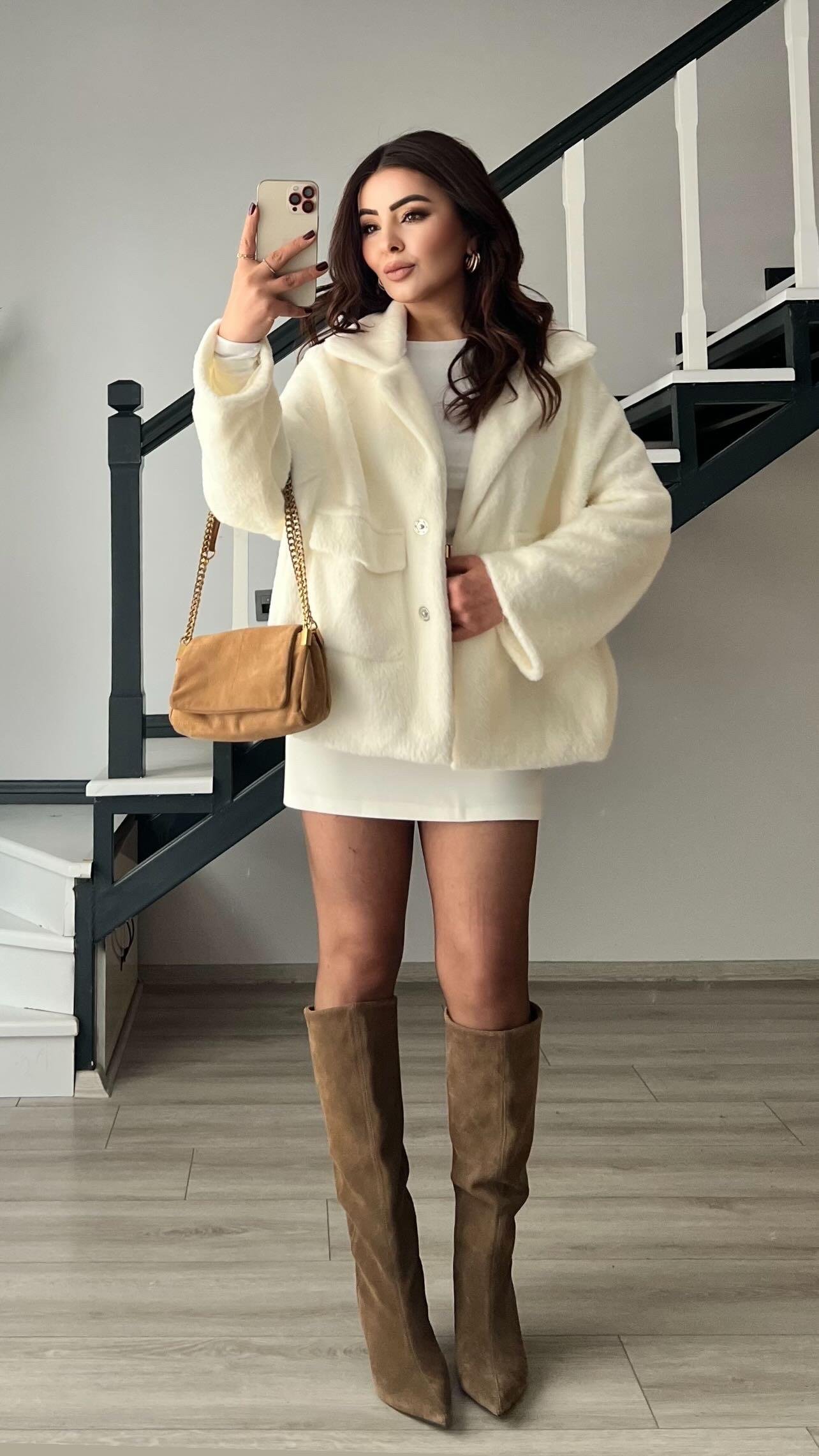 Beyaz Premium Peluş Mont
