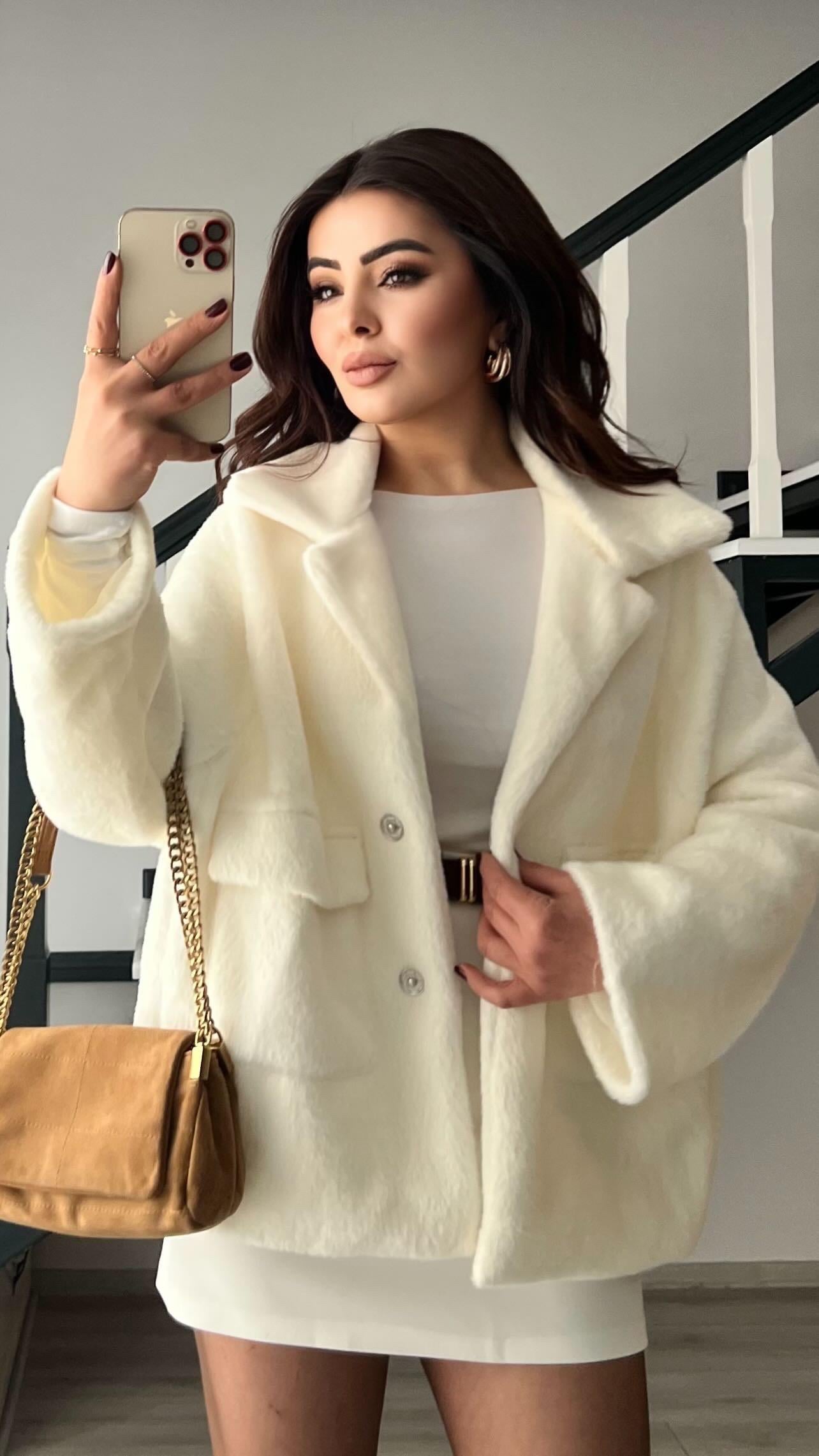 Beyaz Premium Peluş Mont