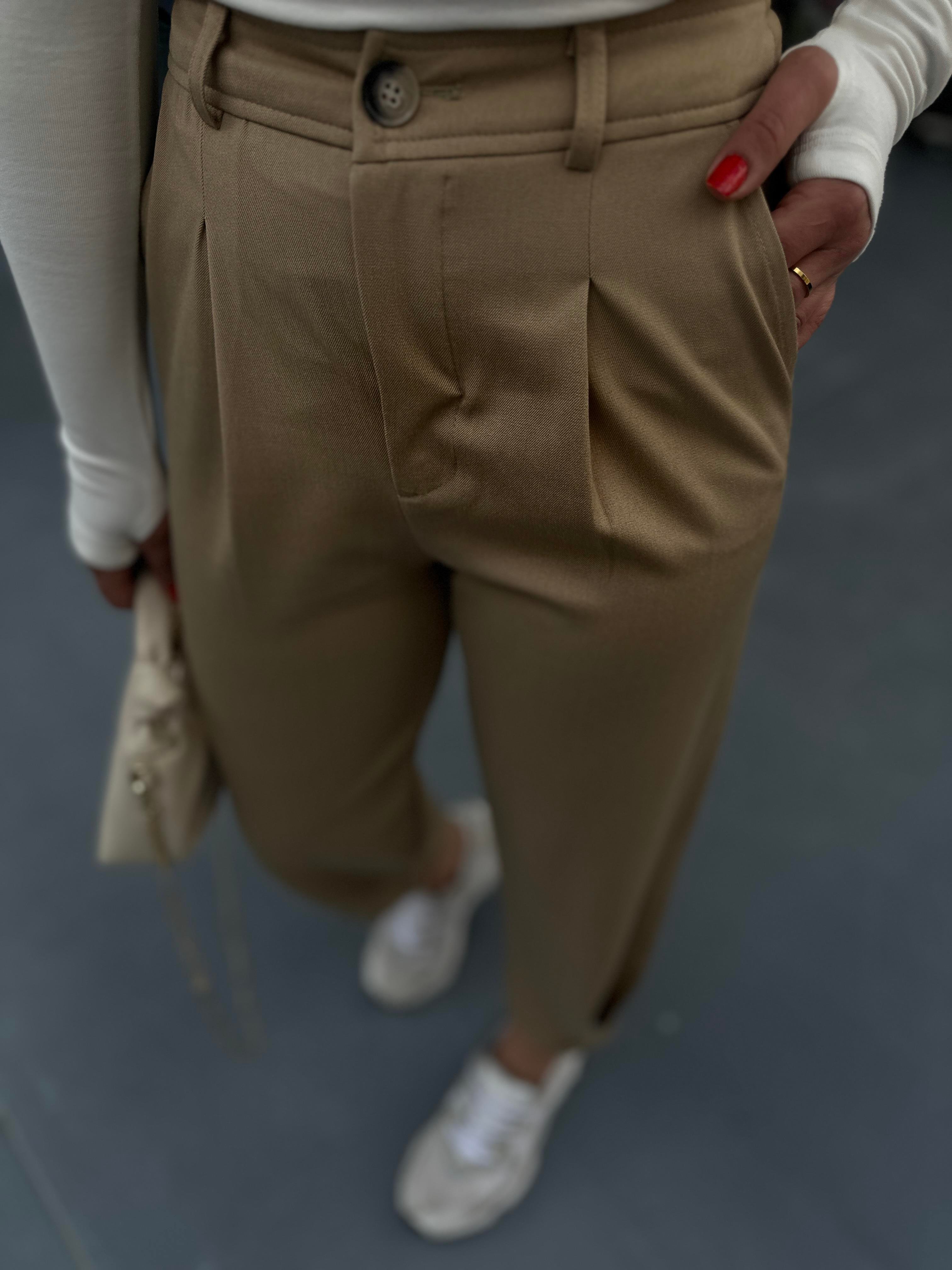 Camel Paça Düğme Detaylı Pantolon 