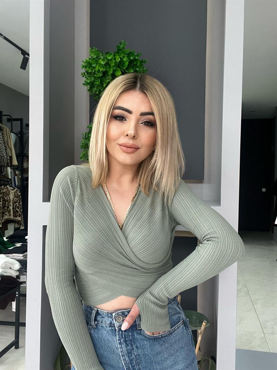 Dilvin Çağla Parmak Geçmeli Bluz