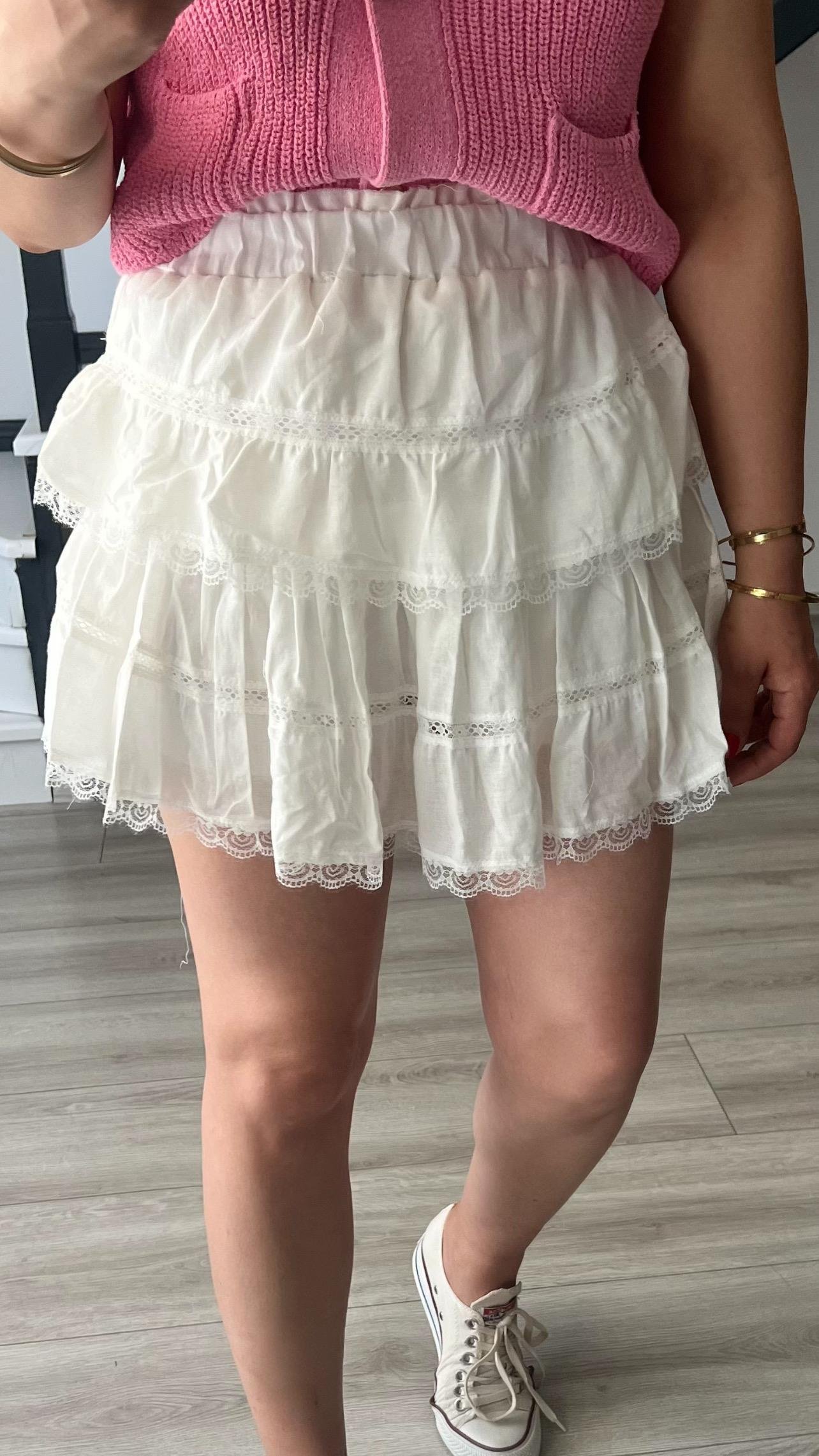 Ekru Dantelli Şortlu Etek