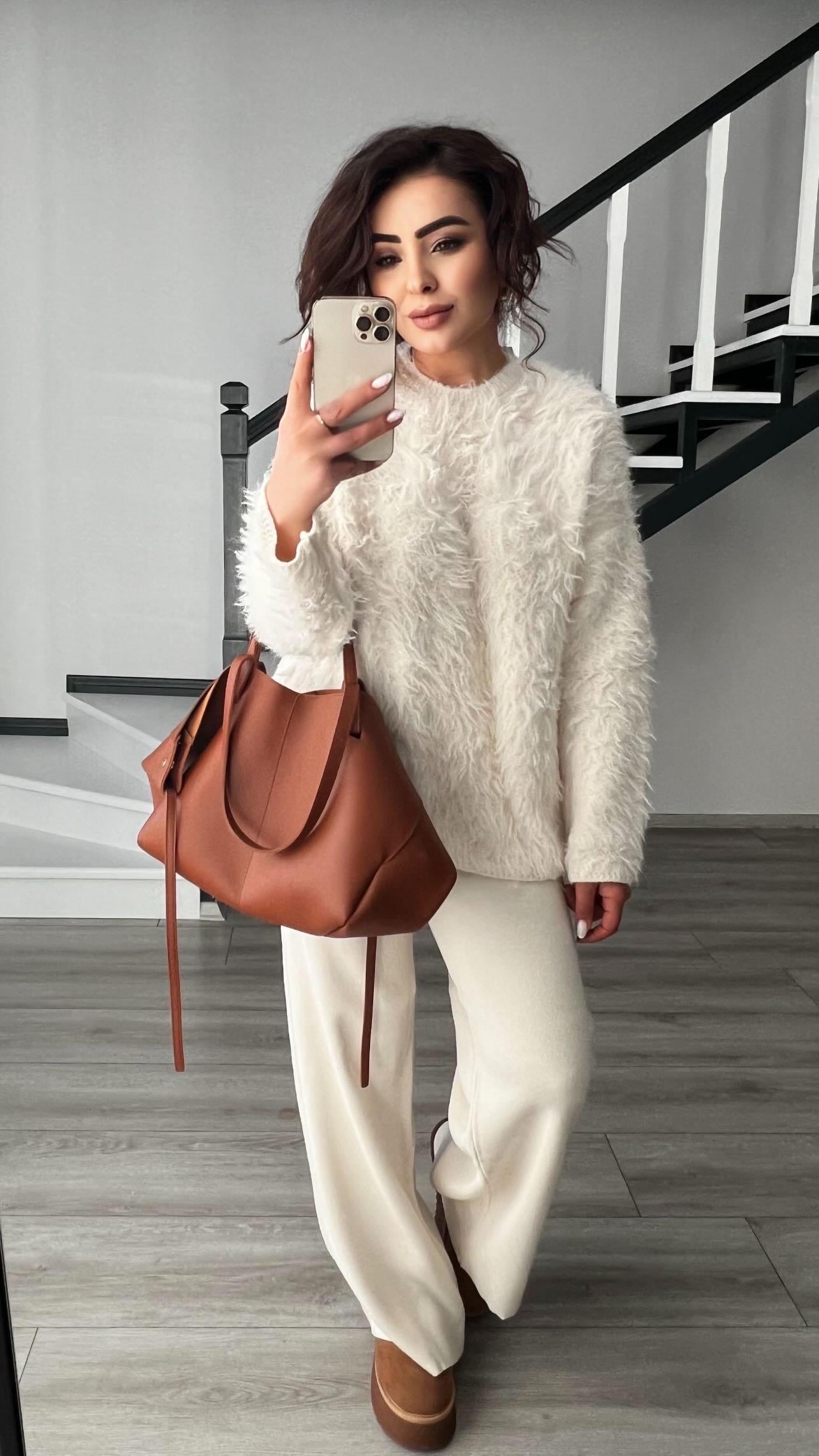 Ekru Oversize Peluş Kazak 