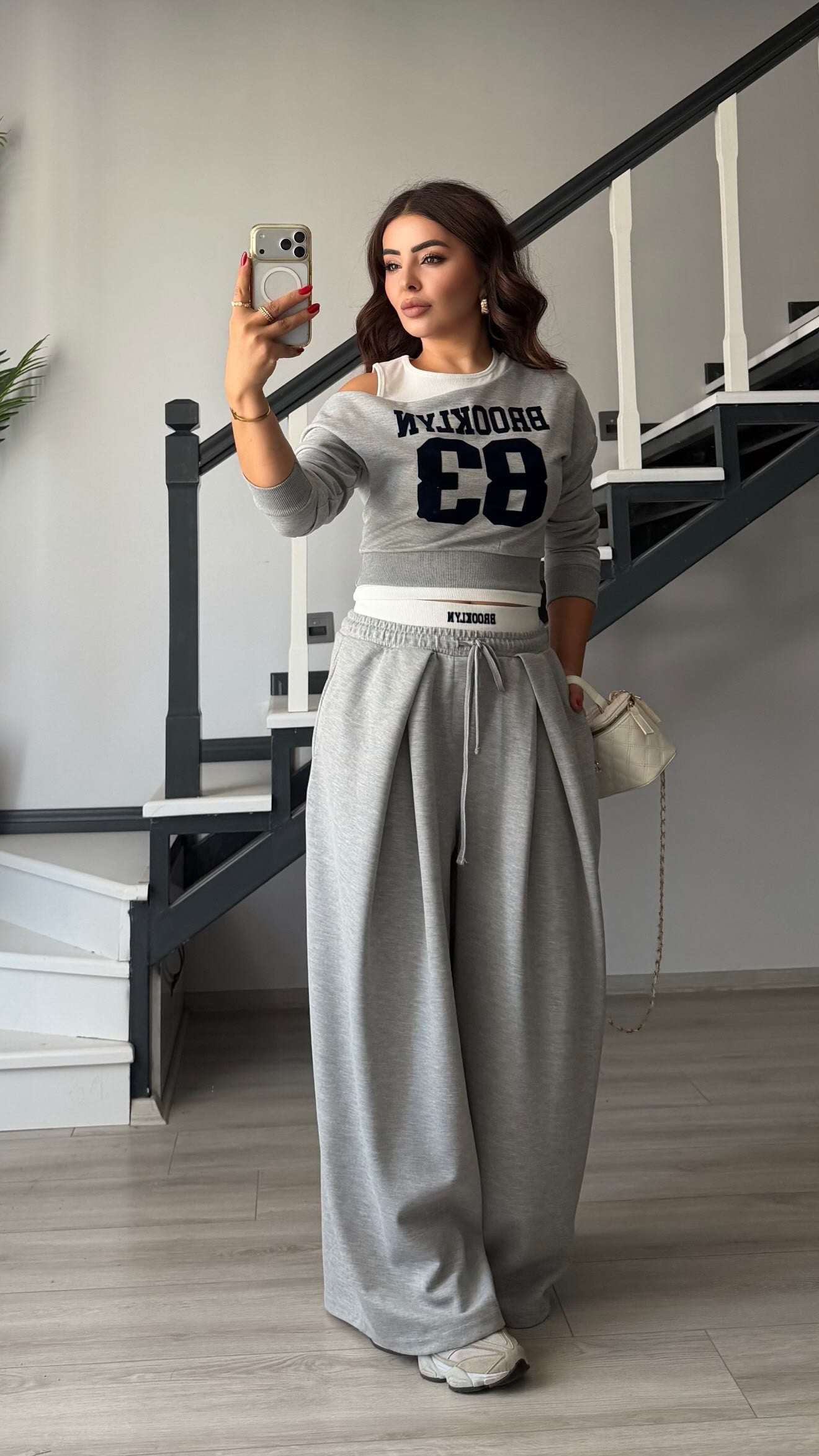 Gri Brooklyn İşlemeli Tasarım Takım
