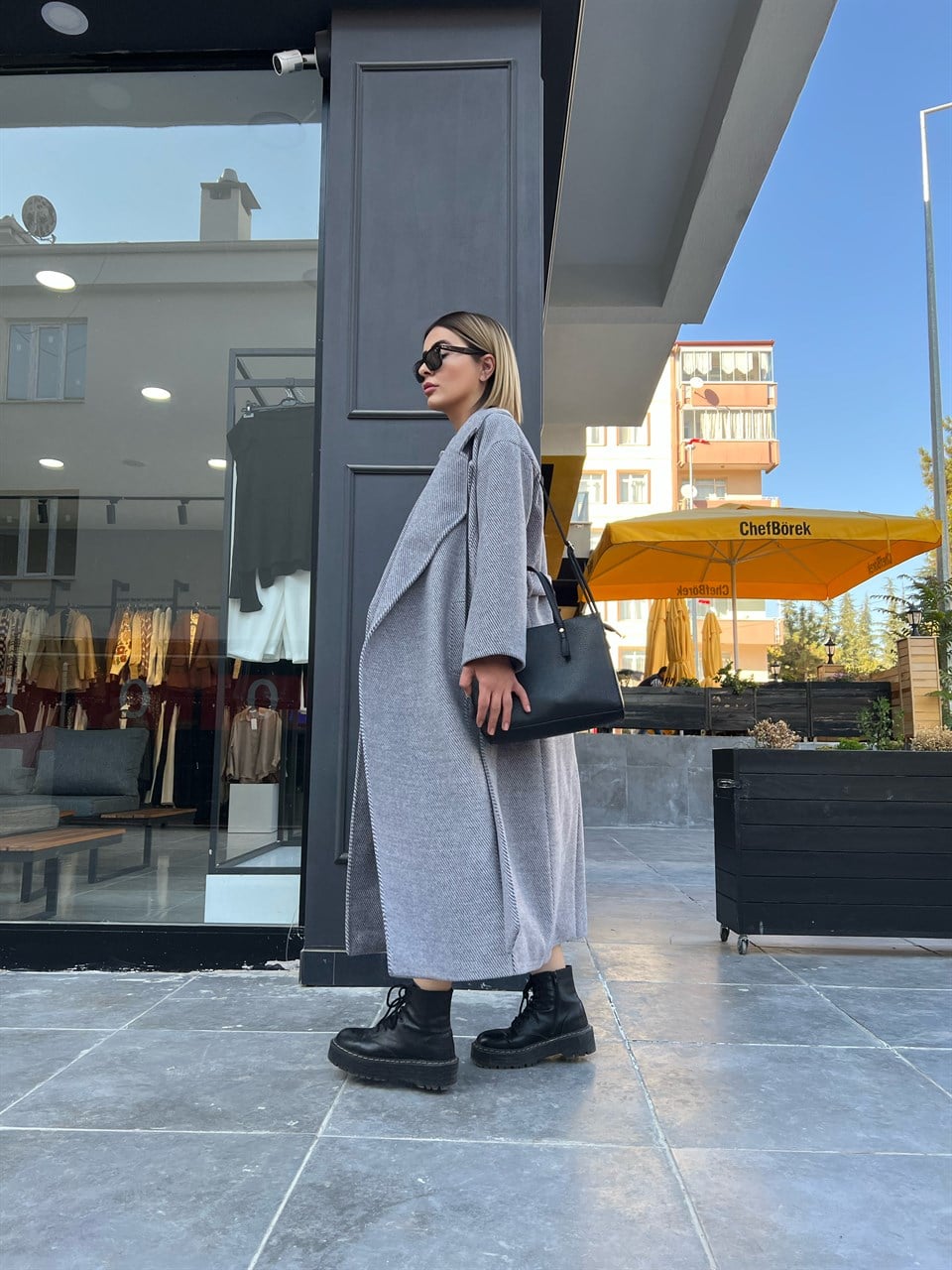 Gri Çizgili Premium Kaban
